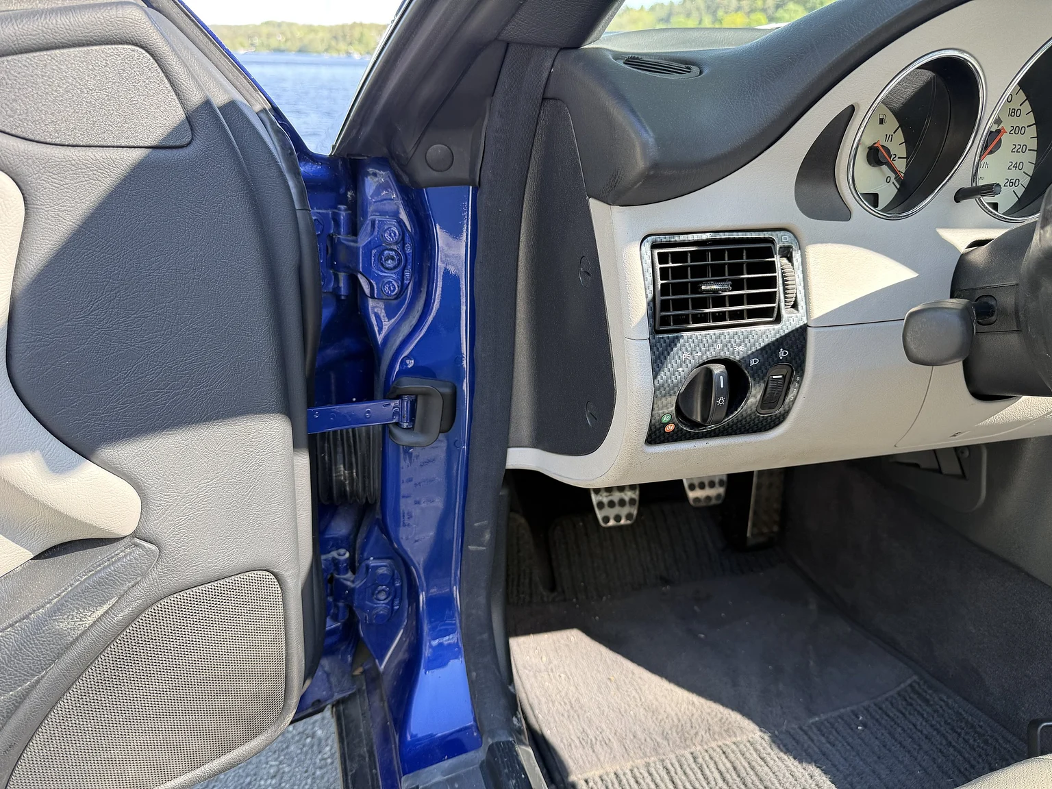 Innenraumfoto von 1997 Mercedes-Benz 230 SLK (5)