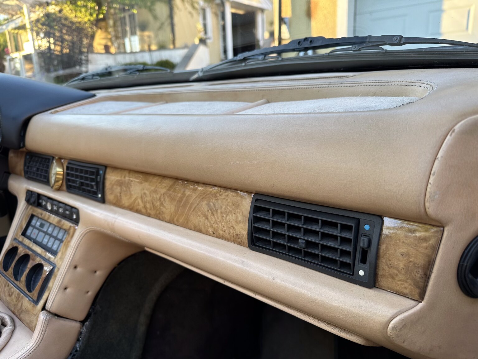 Innenraumfoto von 1987 Maserati Biturbo Spyder
