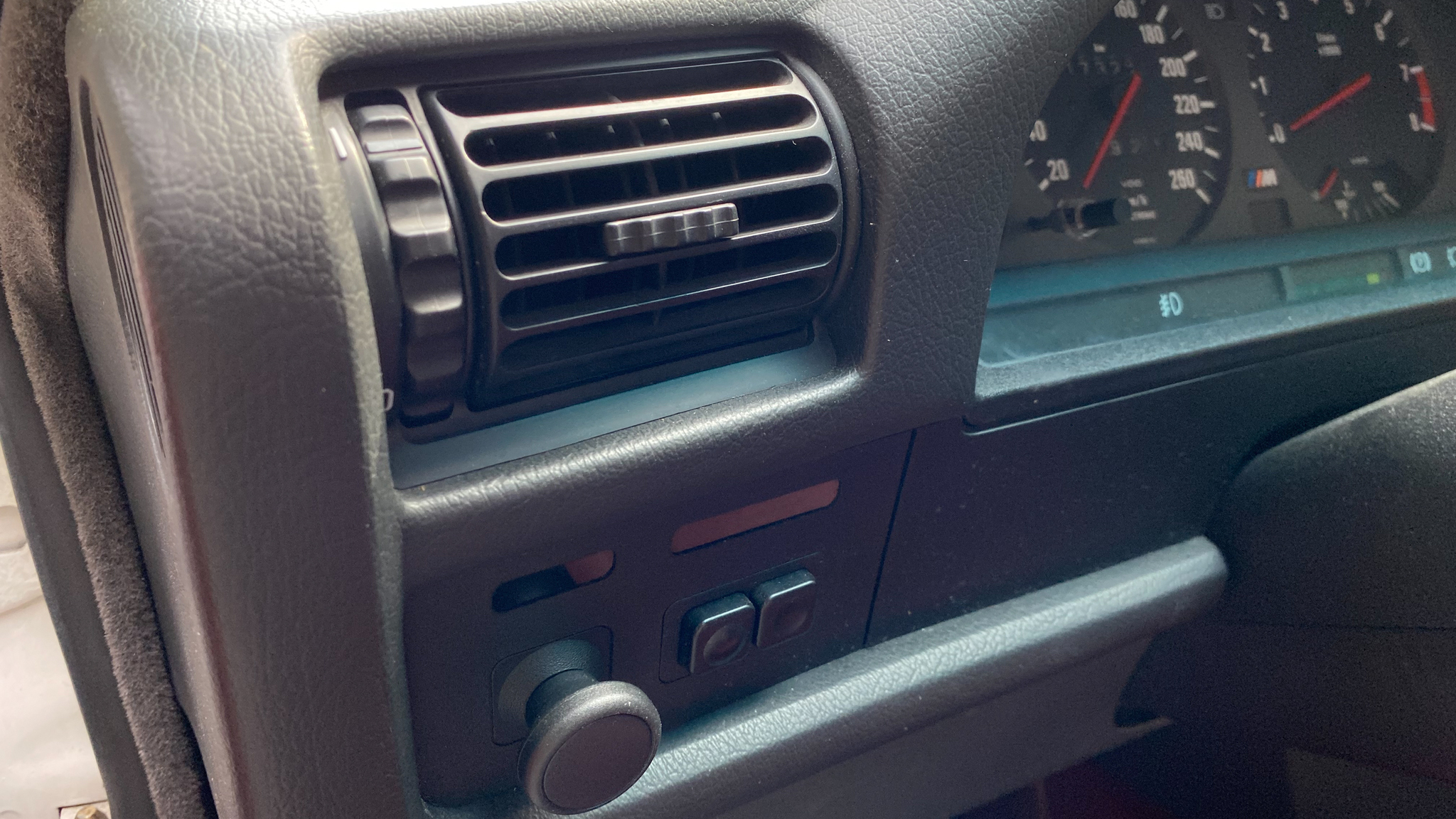 Interiörbild 1990 BMW E30 M3 (18)