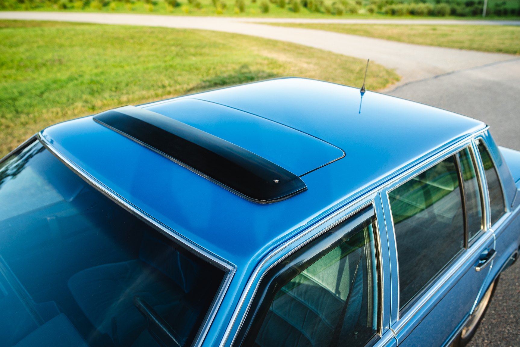 Exterior image of 1985 Volvo 760 GLE 2.8 V6 Automatisk