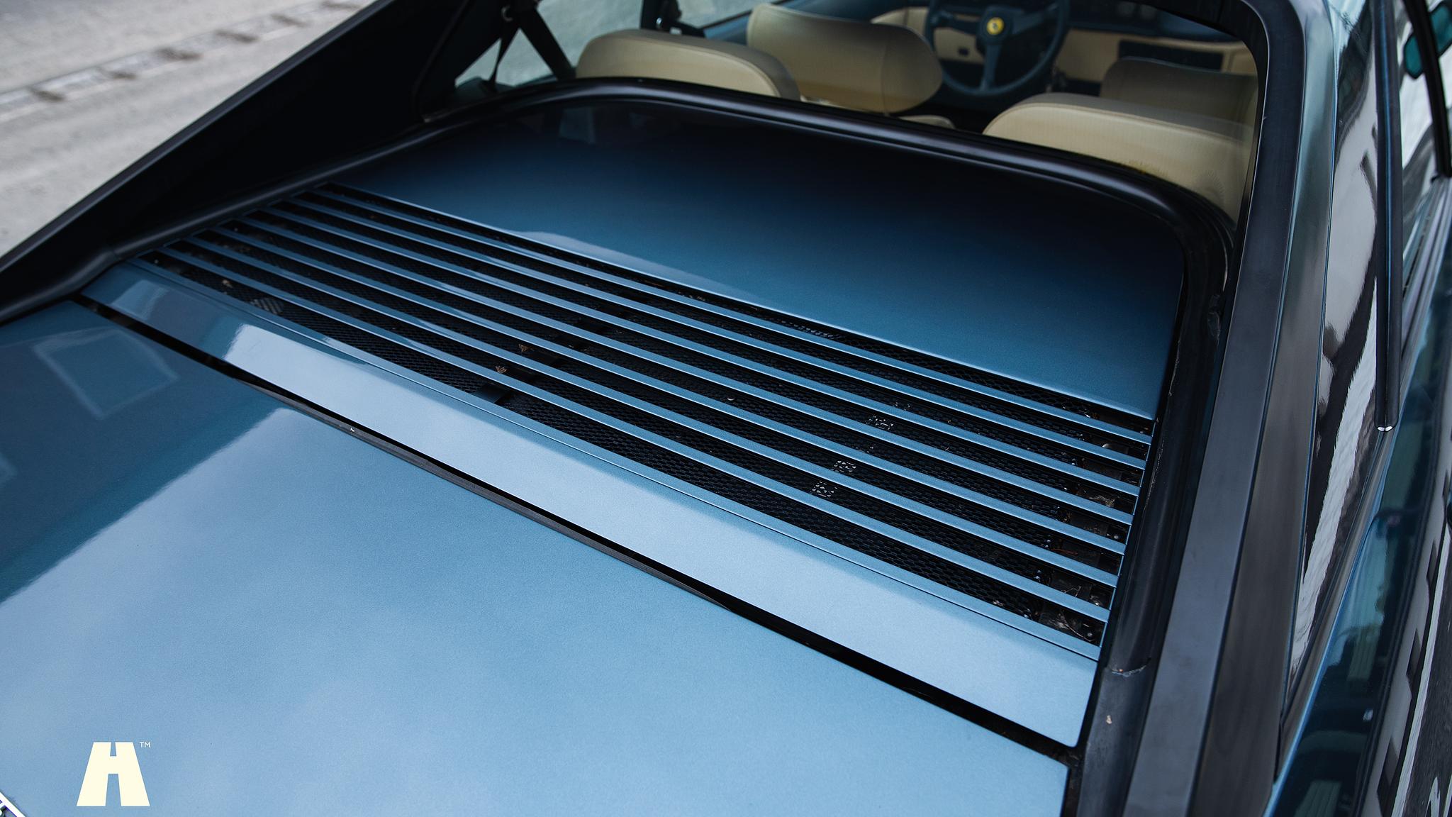 Exteriörbild på 1985 Ferrari Mondial Quattrovalvole Design by Pininfarina (28)