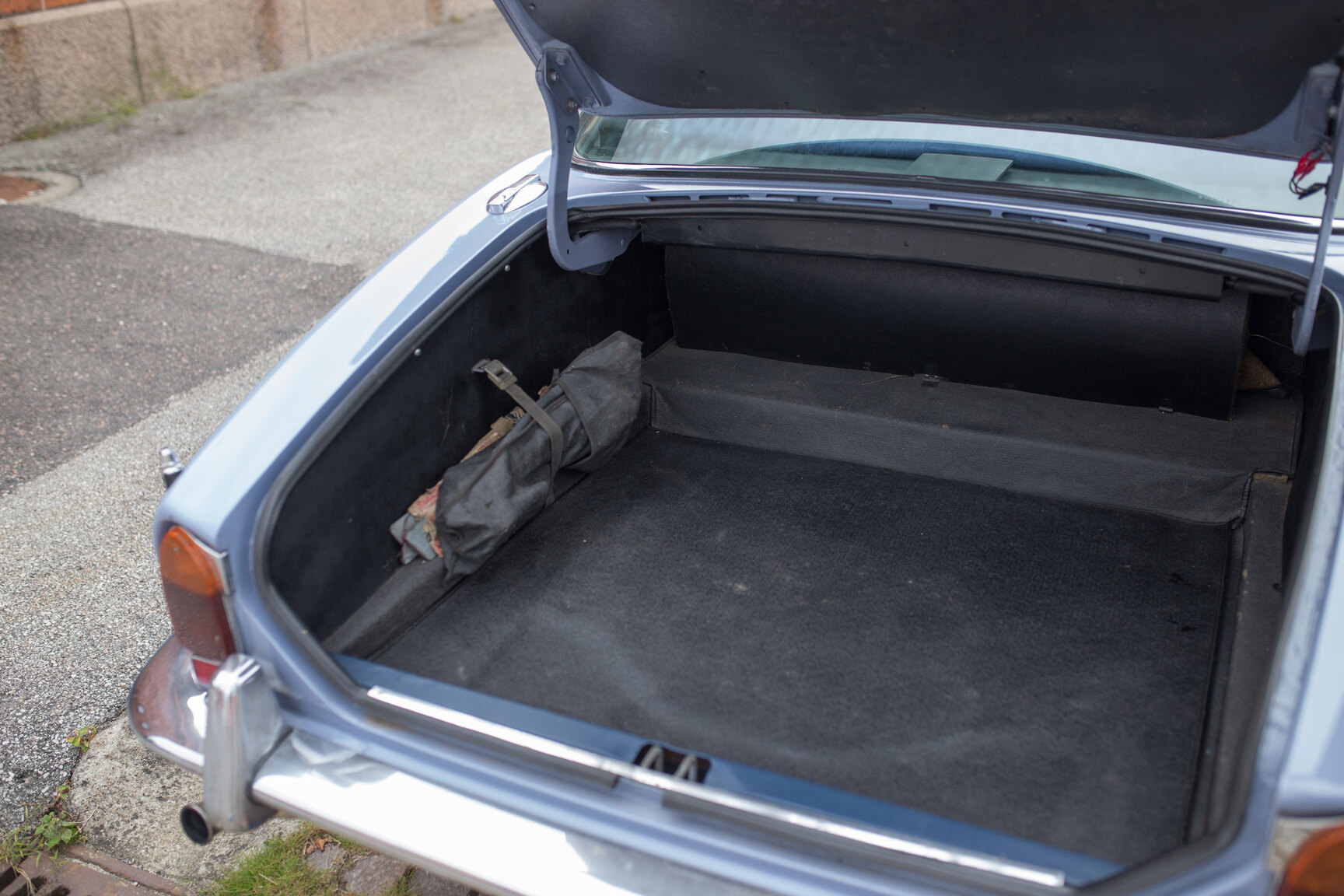 Innenraumfoto von 1975 JAGUAR XJ6  (68)