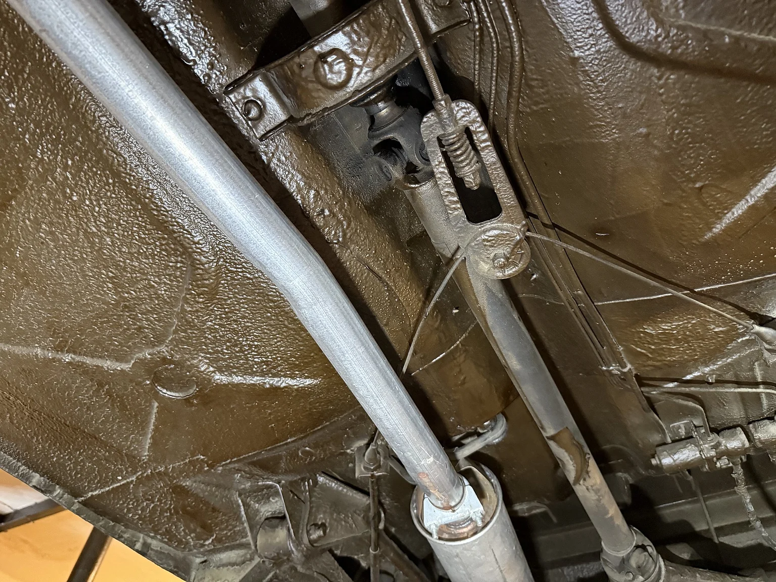 1970 Volvo 142 2.0 Automatic (23), Mekanik