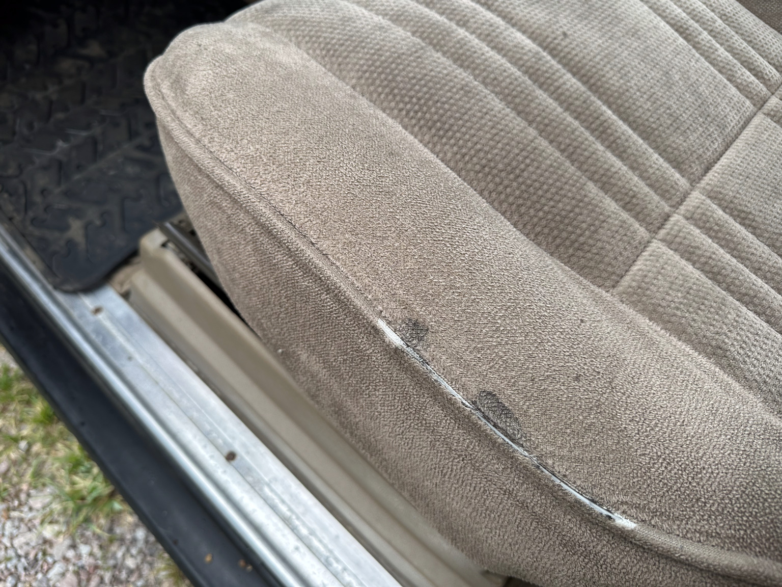 Interior image of 1990 Range Rover Classic