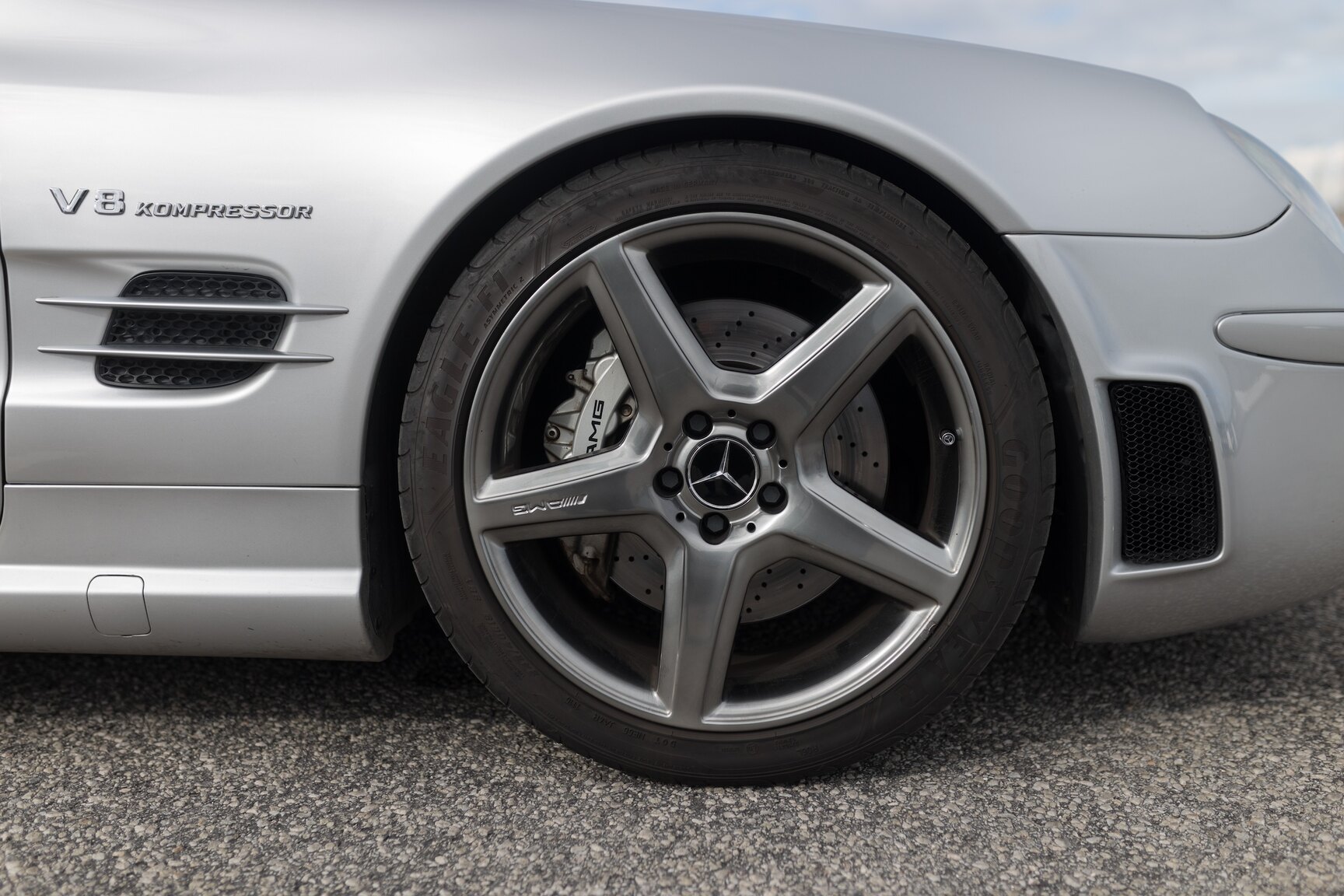 Exterior image of 2002 Mercedes-Benz SL55 AMG