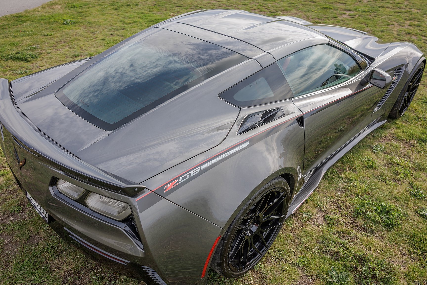 Exterior image of 2016 Chevrolet Corvette Z06
