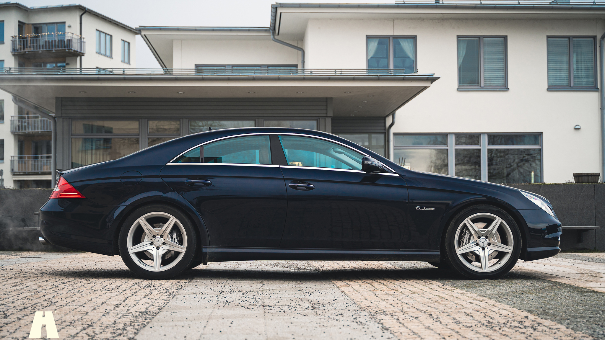 Exteriörbild på 2008 Mercedes-Benz CLS 63 AMG