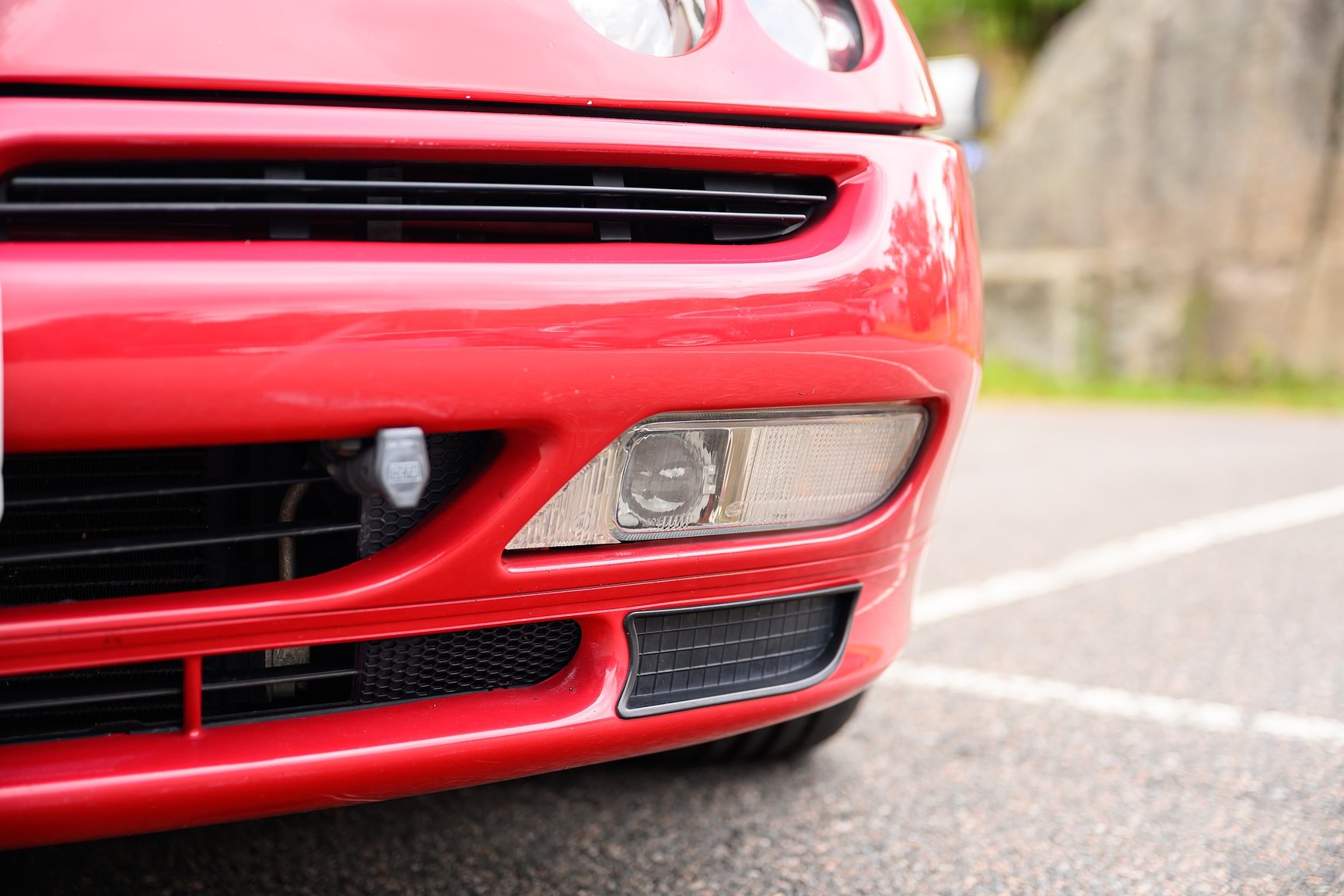 Exterior image of 2001 Alfa Romeo Spider 3.0 V6