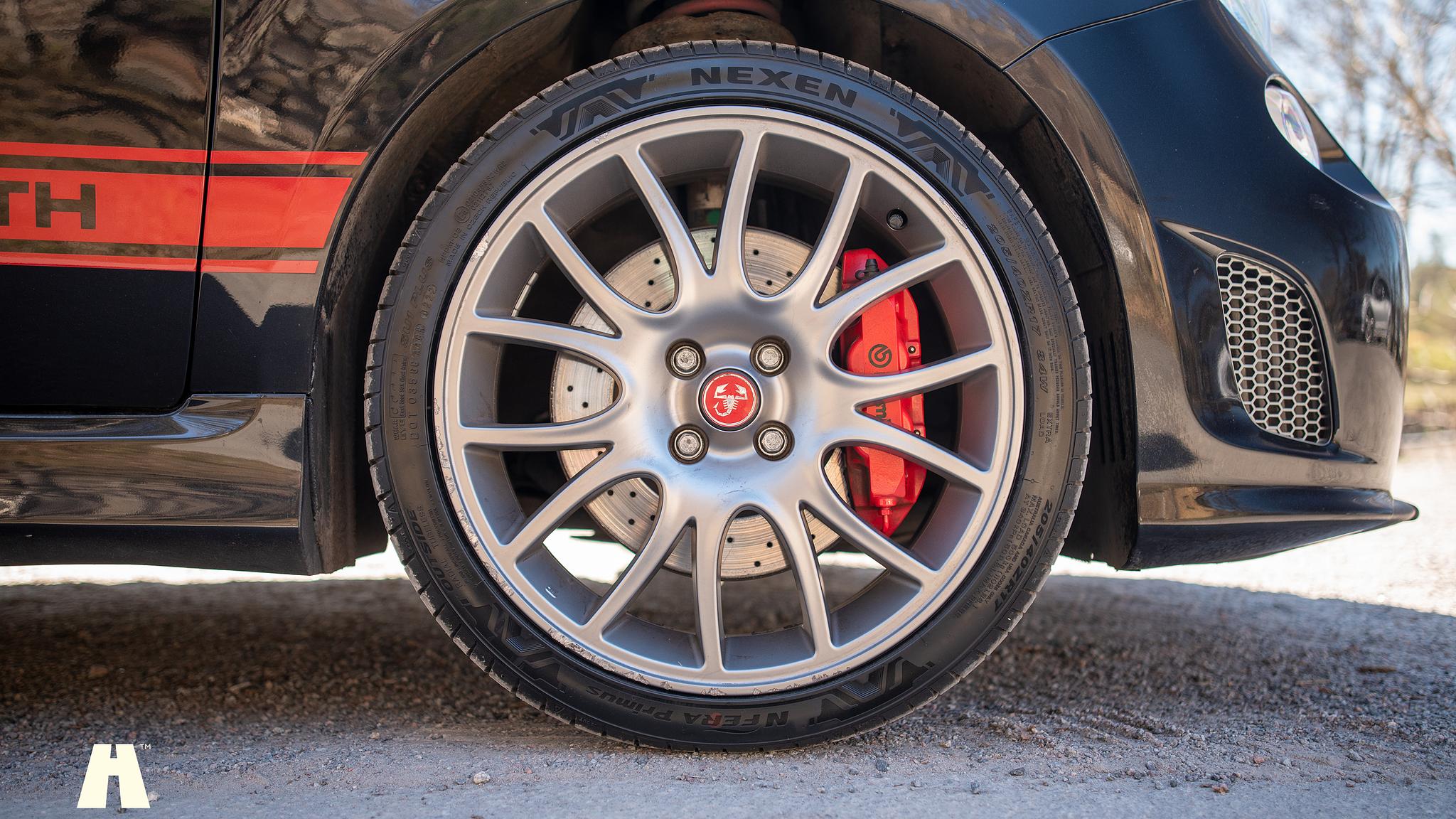 Exterior image of 2016 Abarth 595 Competizione (54)