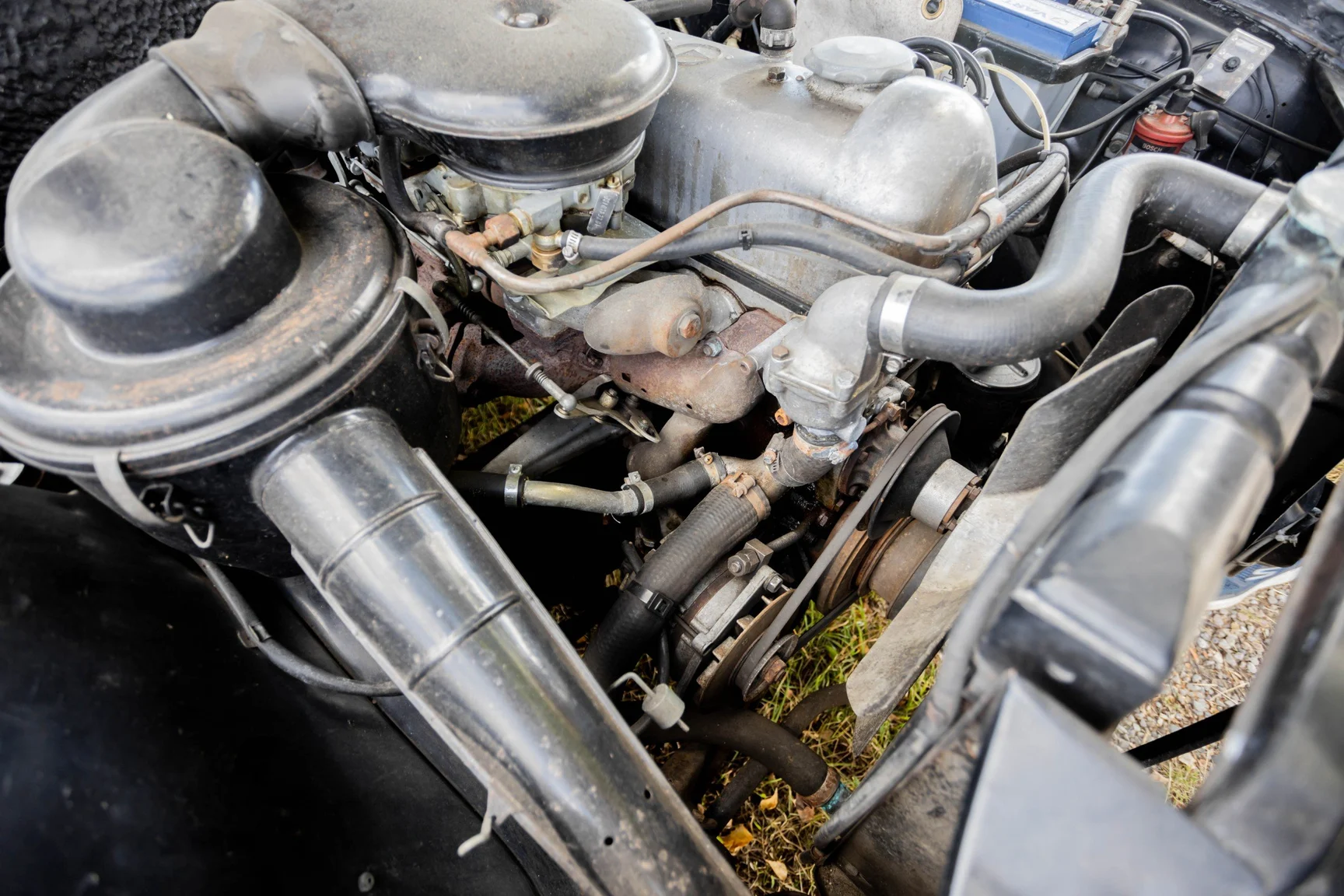 Image of 1967 Mercedes-Benz 250 S mechanics (7)