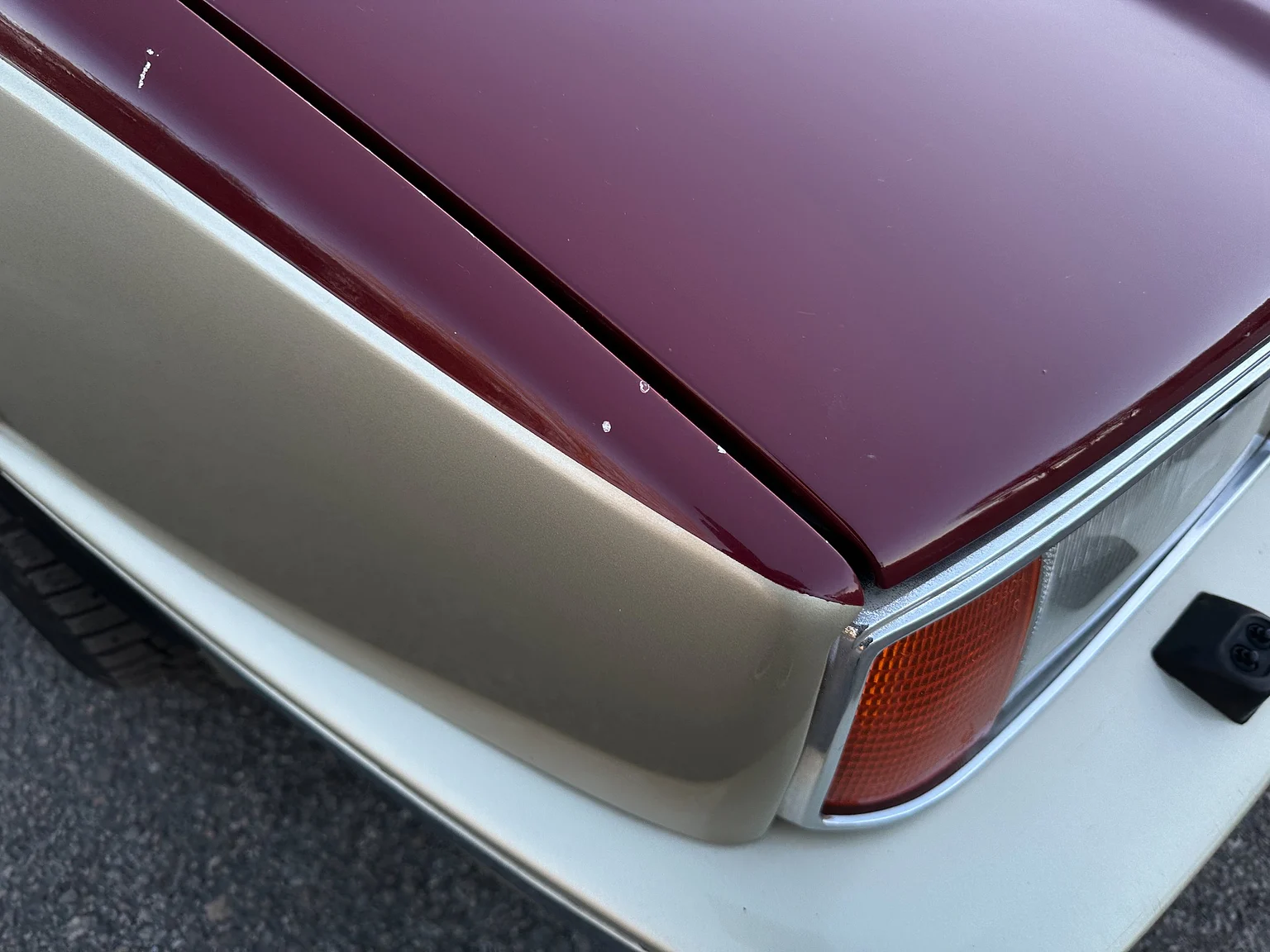 Exterior image of 1989 Cadillac Seville (61)