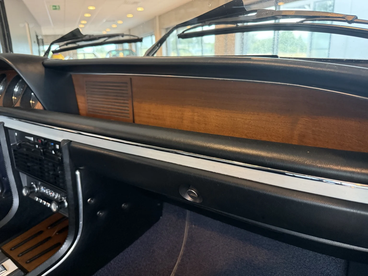Innenraumfoto von 1972 BMW E9 3.0 CSI (29)