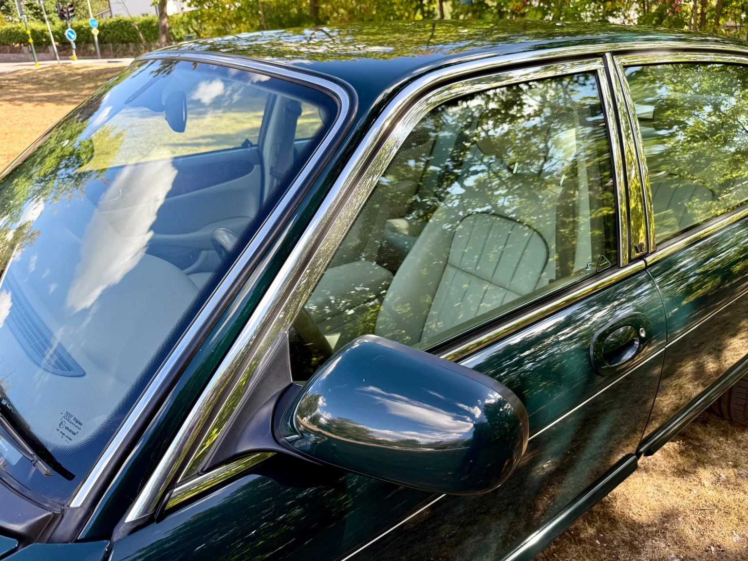 Exteriörbild på 2001 Jaguar XJ Sovereign 4.0 V8 (30)