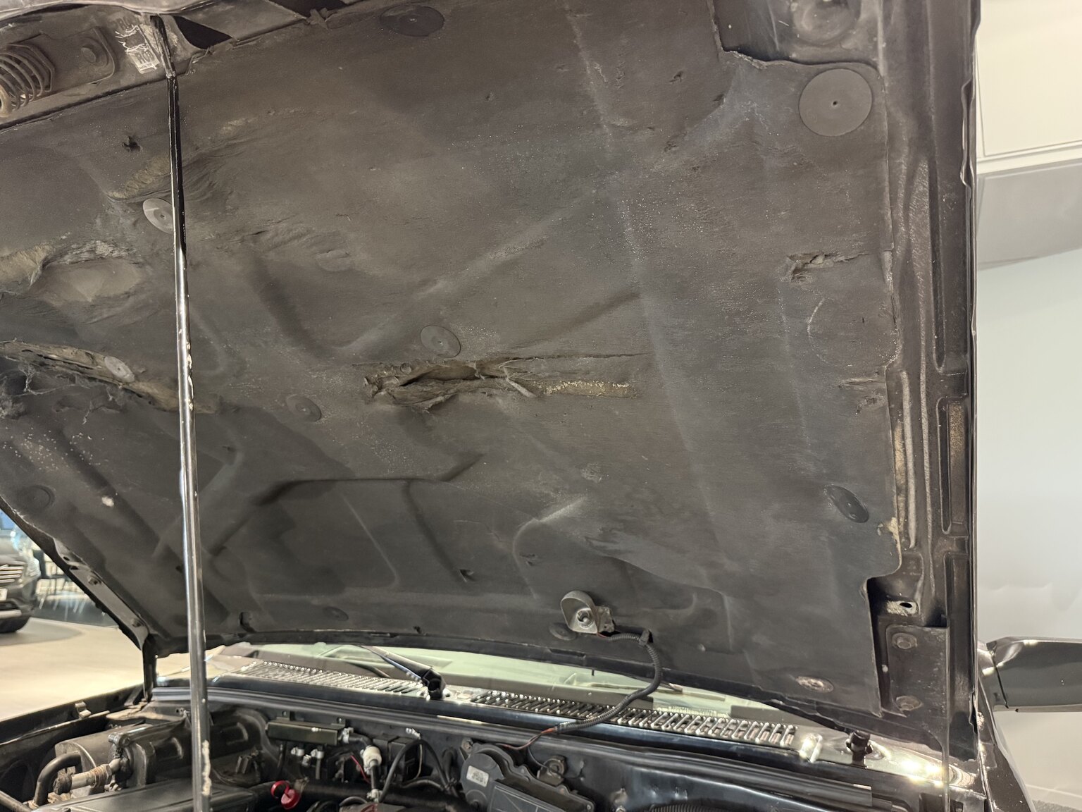 Image of 1992 GMC Typhoon  mechanics