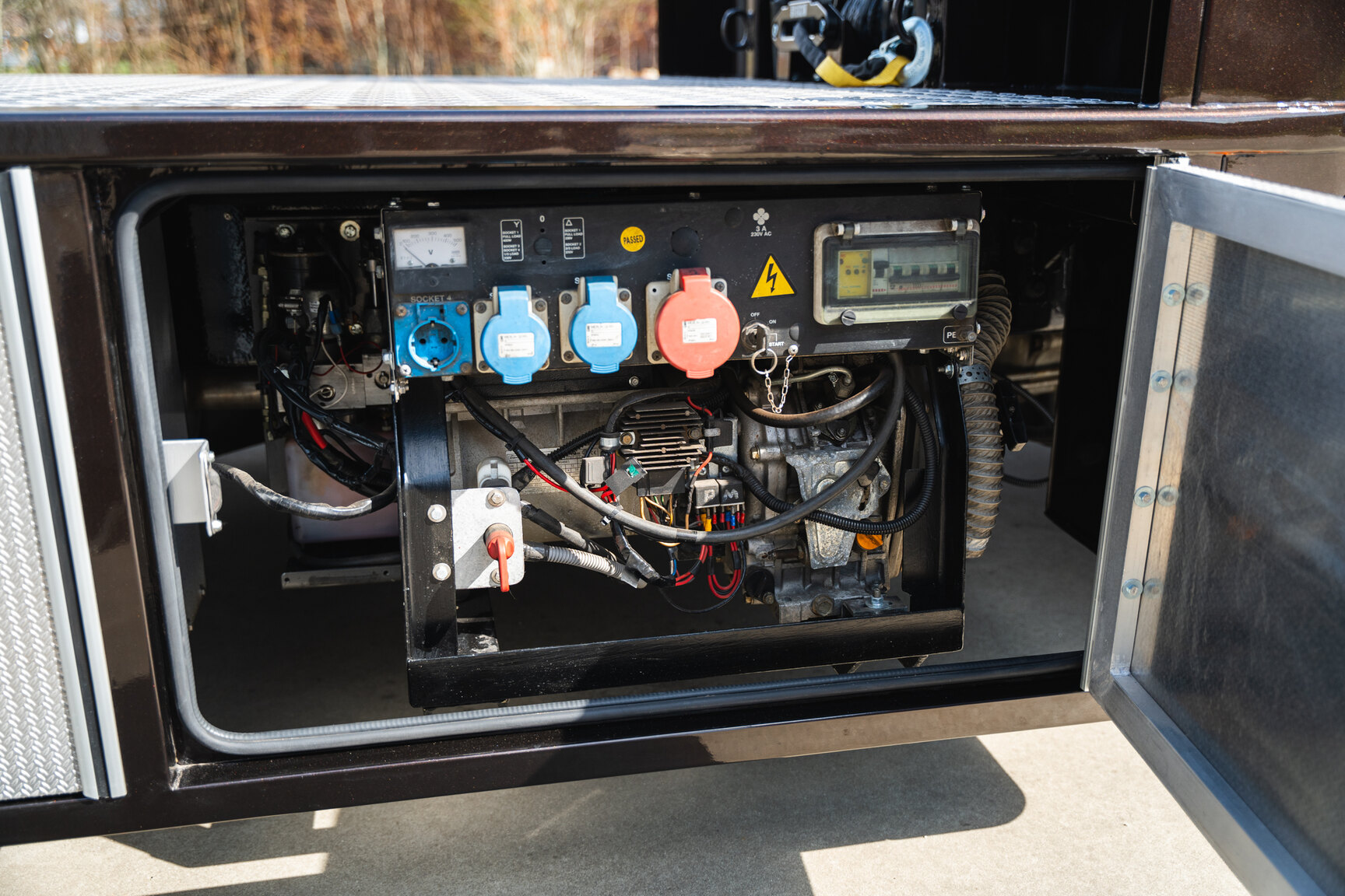 Image of 1948 Chevrolet COE Loadmaster mechanics