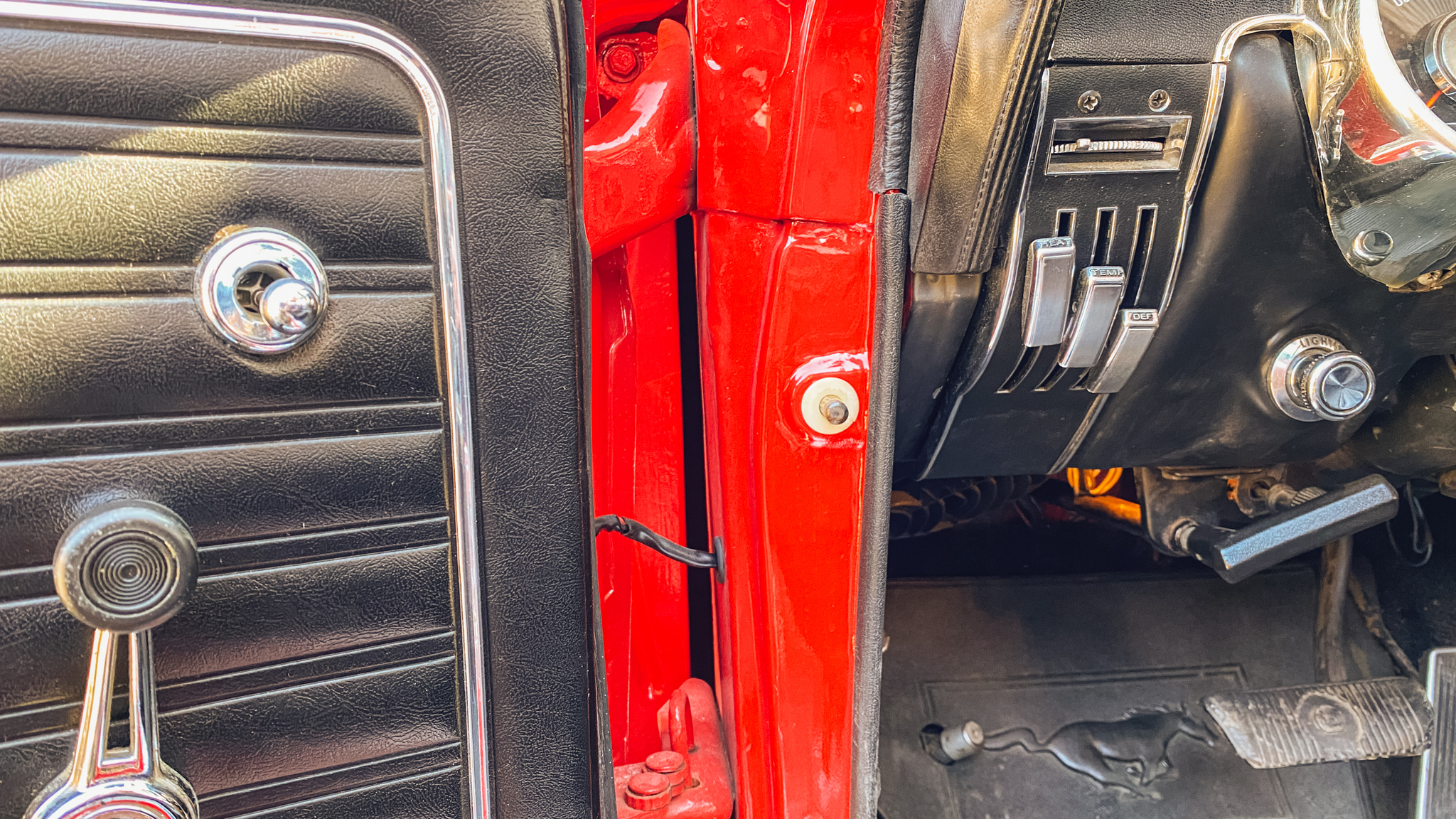 Interiörbild 1968 Ford Mustang 302ci Cabriolet (31)