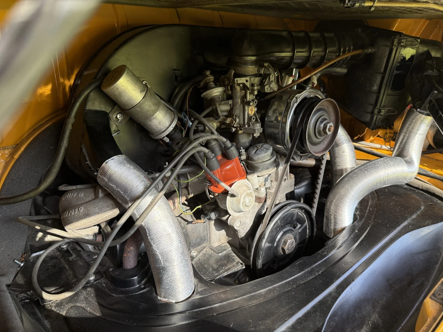 Image of 1975 Volkswagen Transporter Campervan mechanics (2)