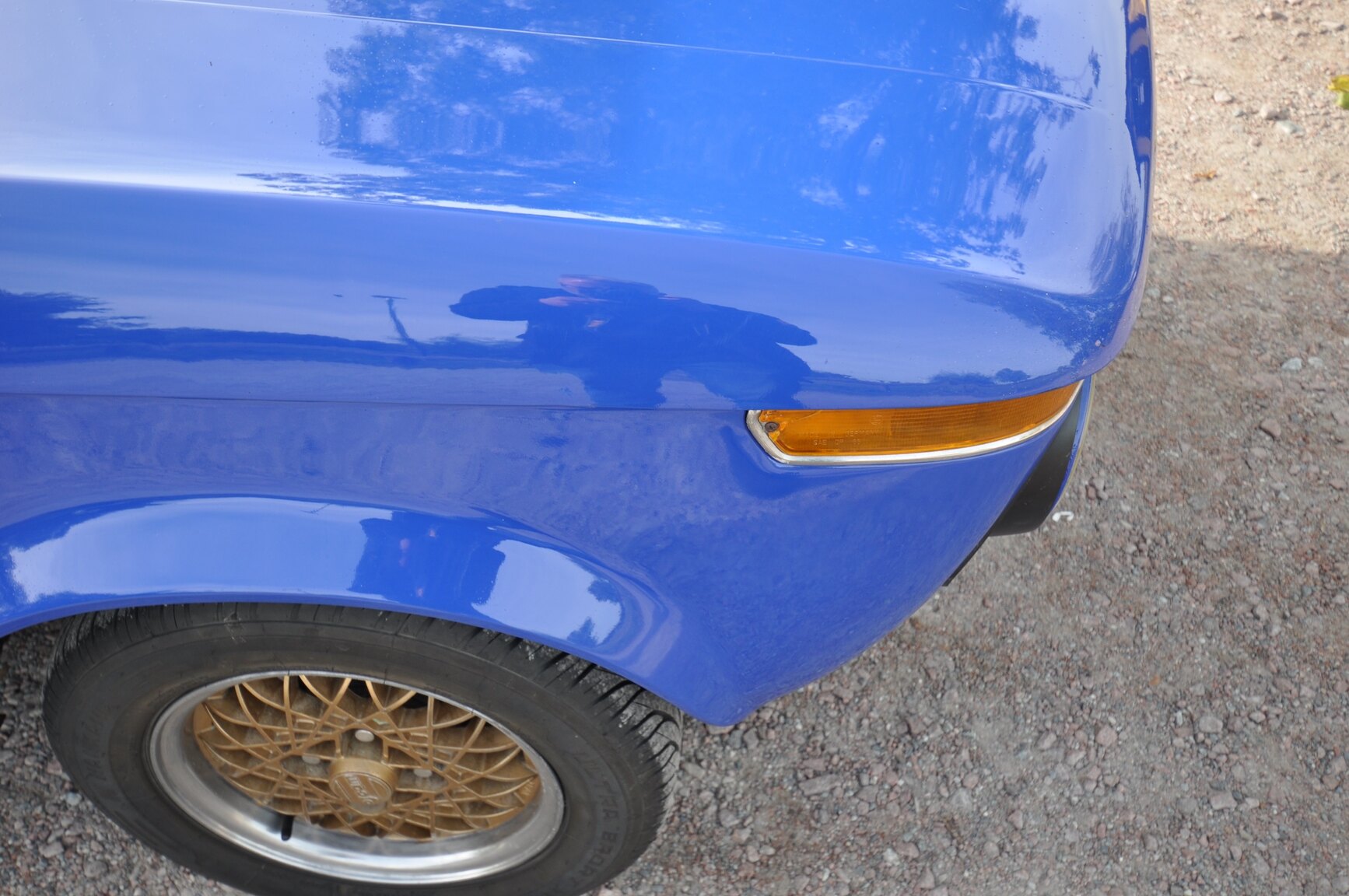 Exterior image of 1975 BMW 2002 Tii