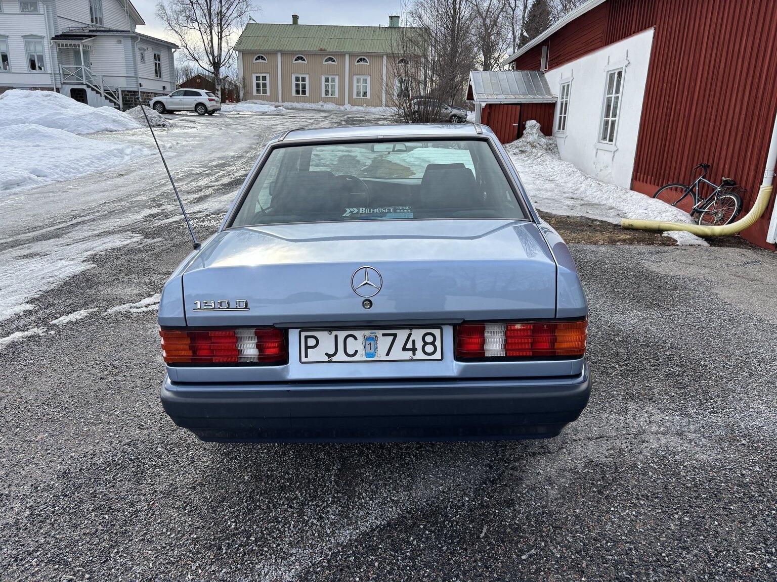 Exteriörbild på 1992 Mercedes-Benz 190 D
