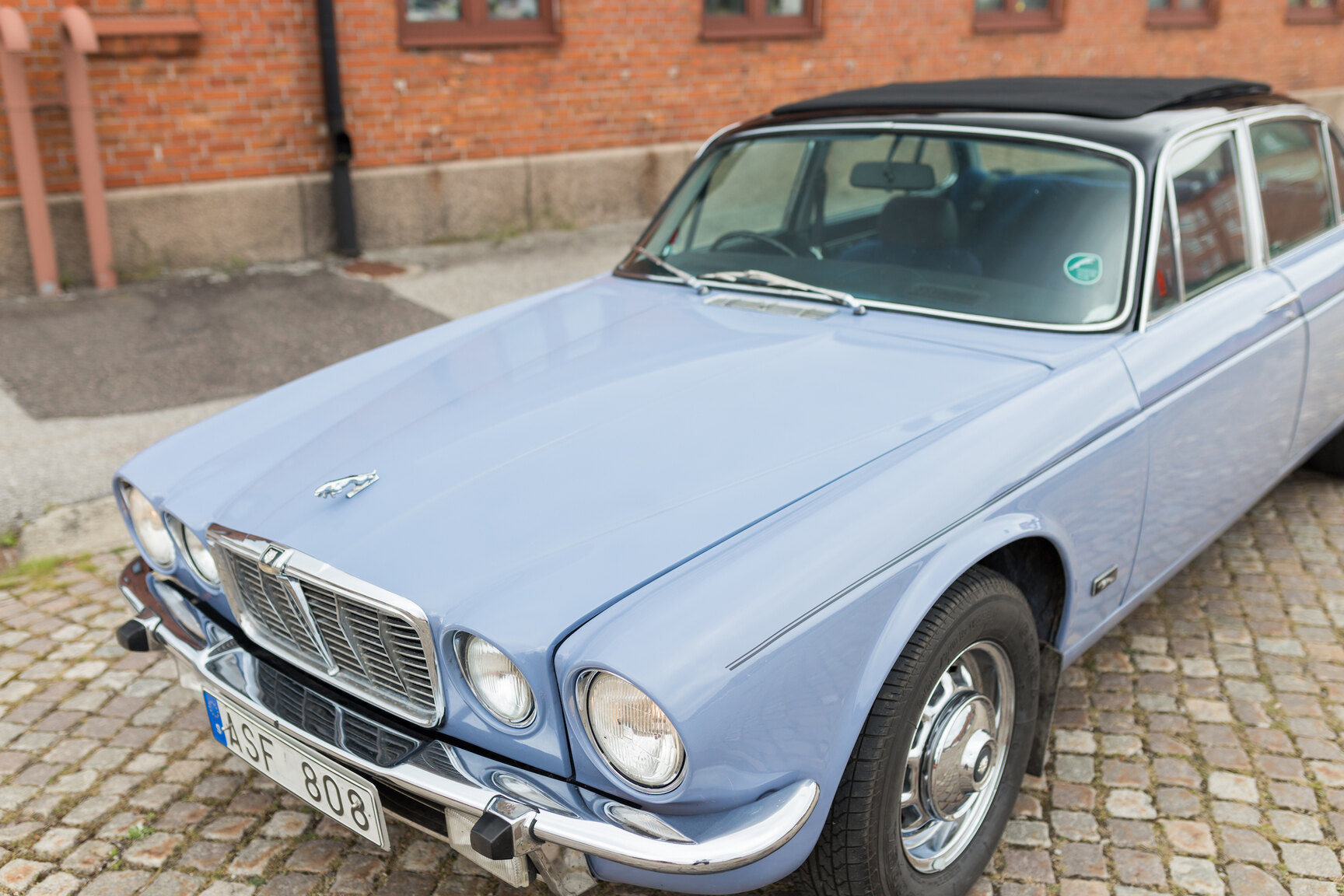 Aussenfoto 1975 JAGUAR XJ6  (32)