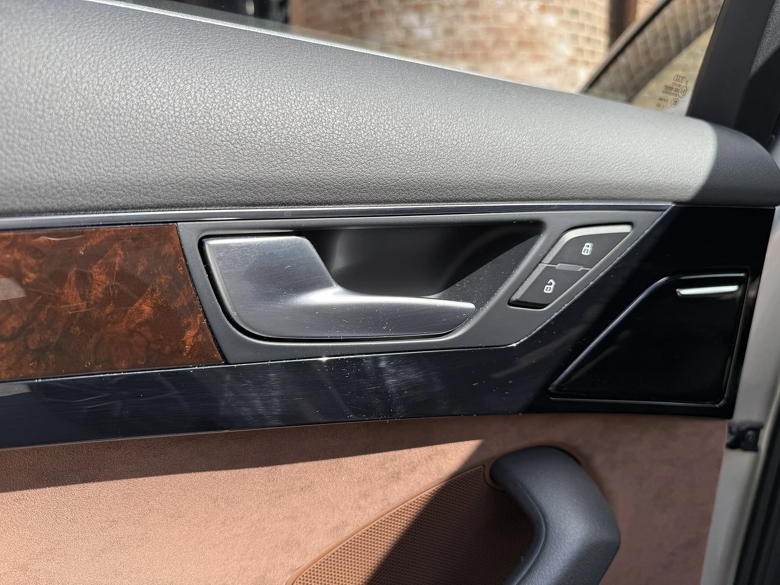 Innenraumfoto von 2014 Audi A8 4.0 TFSI (59)