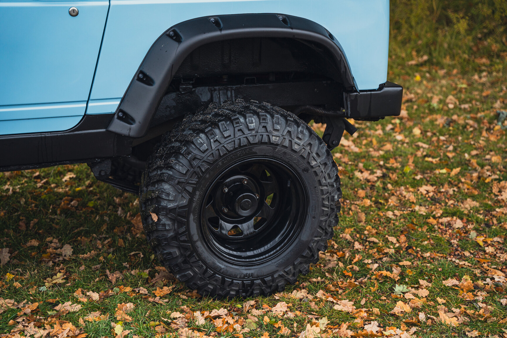 Exterior image of 1987 Suzuki SJ413 A-traktor