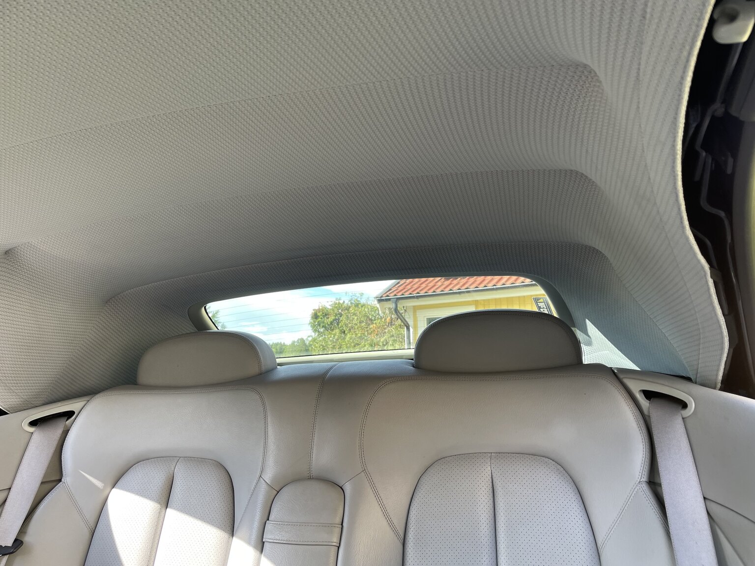 Interiörbild 2001 Mercedes-Benz CLK 230 Kompressor
