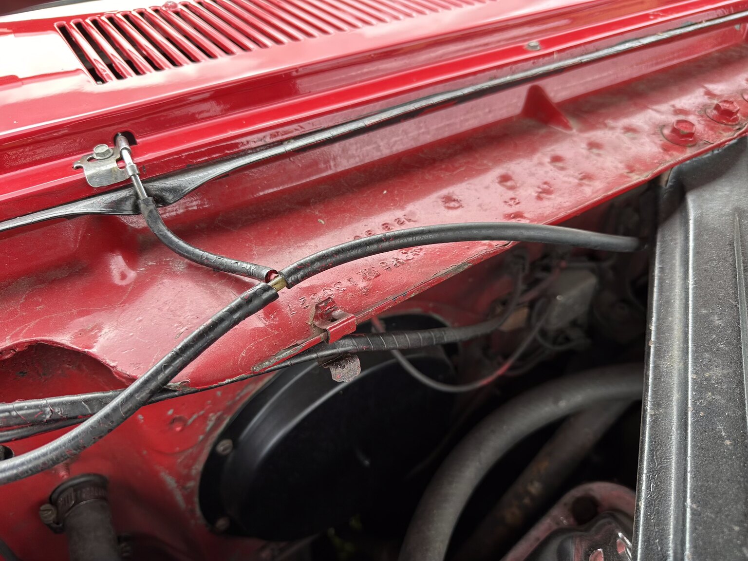 Image of 1962 Ford Thunderbird Convertible mechanics