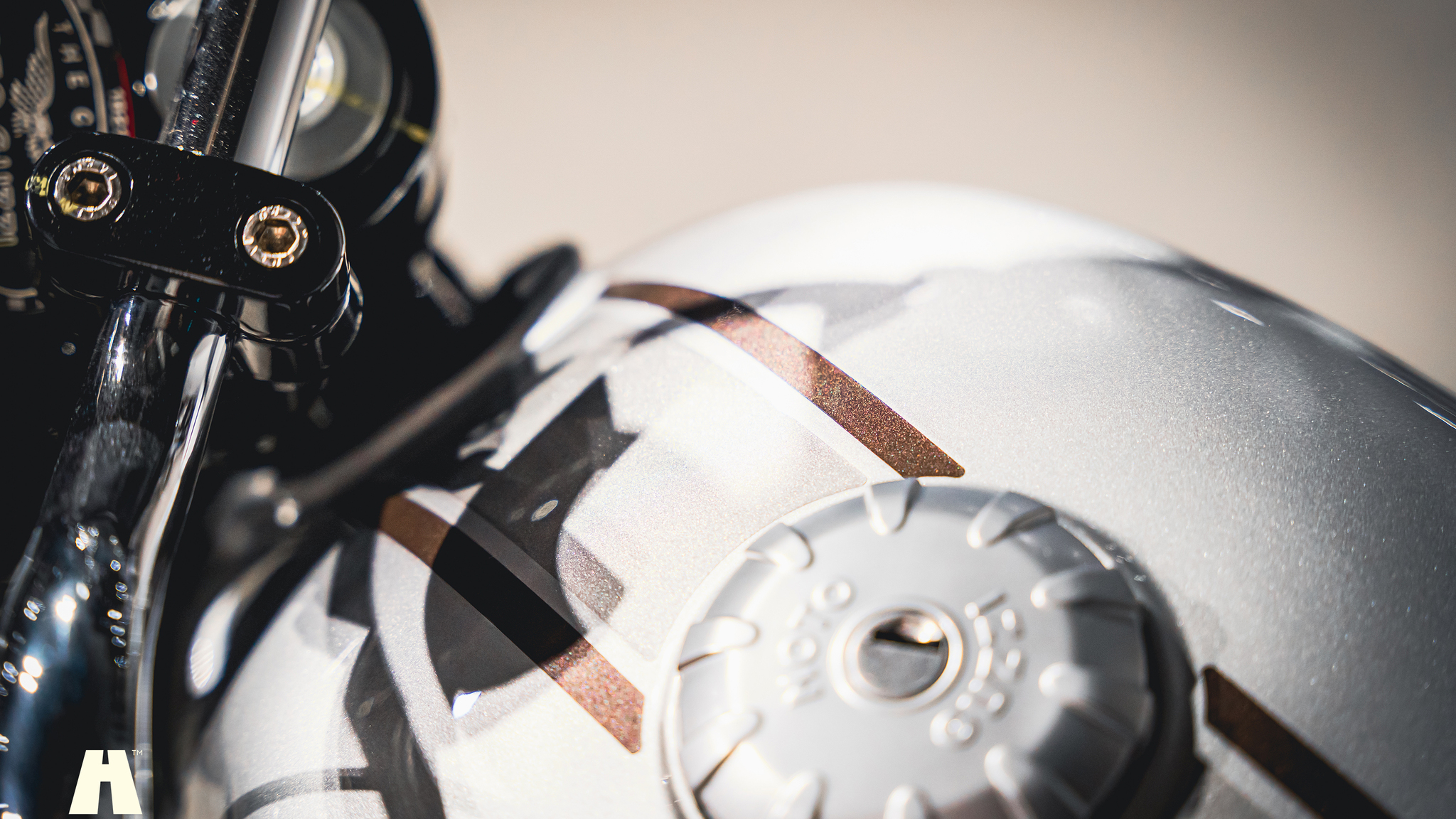 Exterior image of 2020 Moto Guzzi V7 III Special