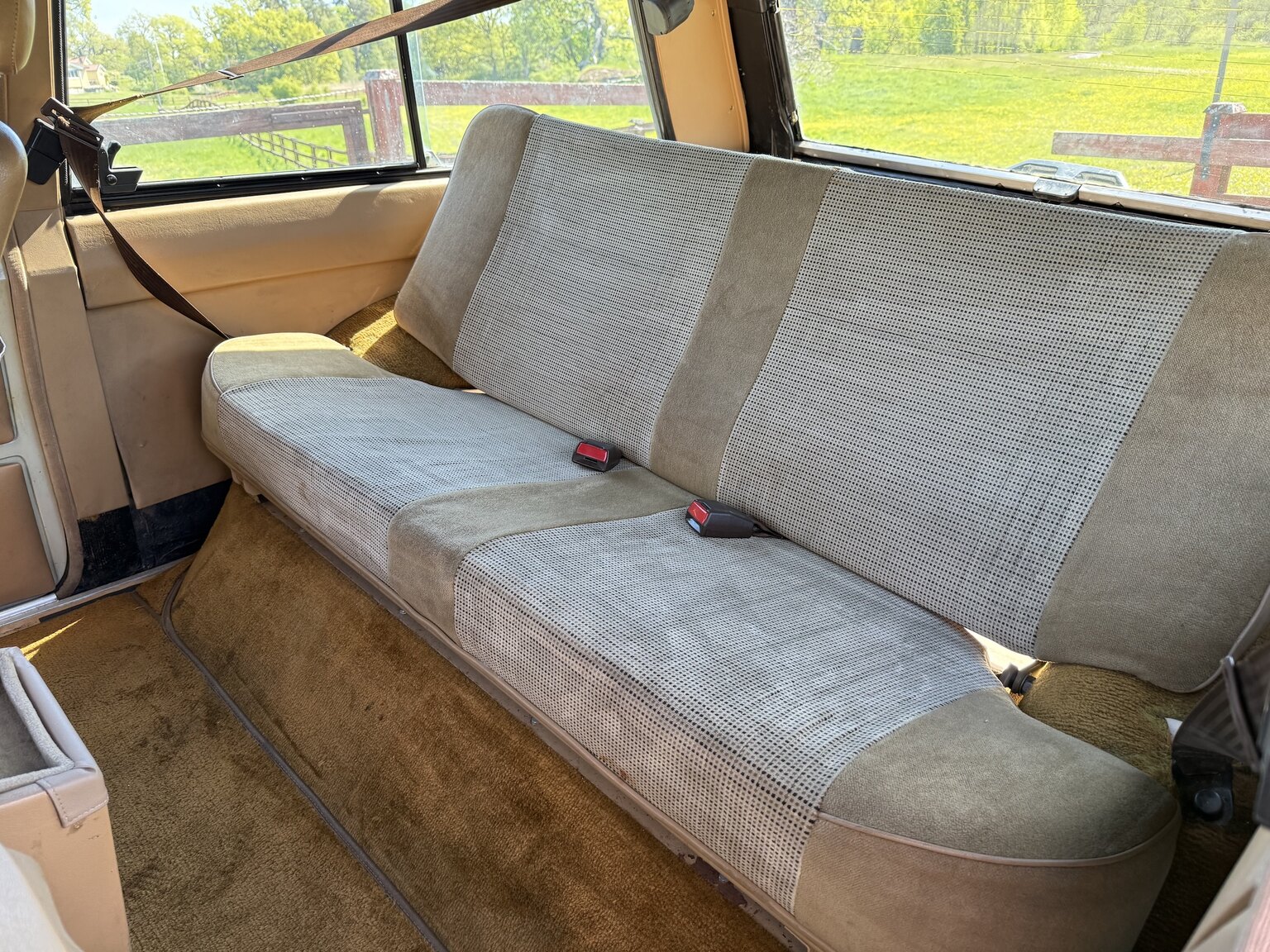 Interior image of 1985 Land Rover Range Rover 3.5 V8