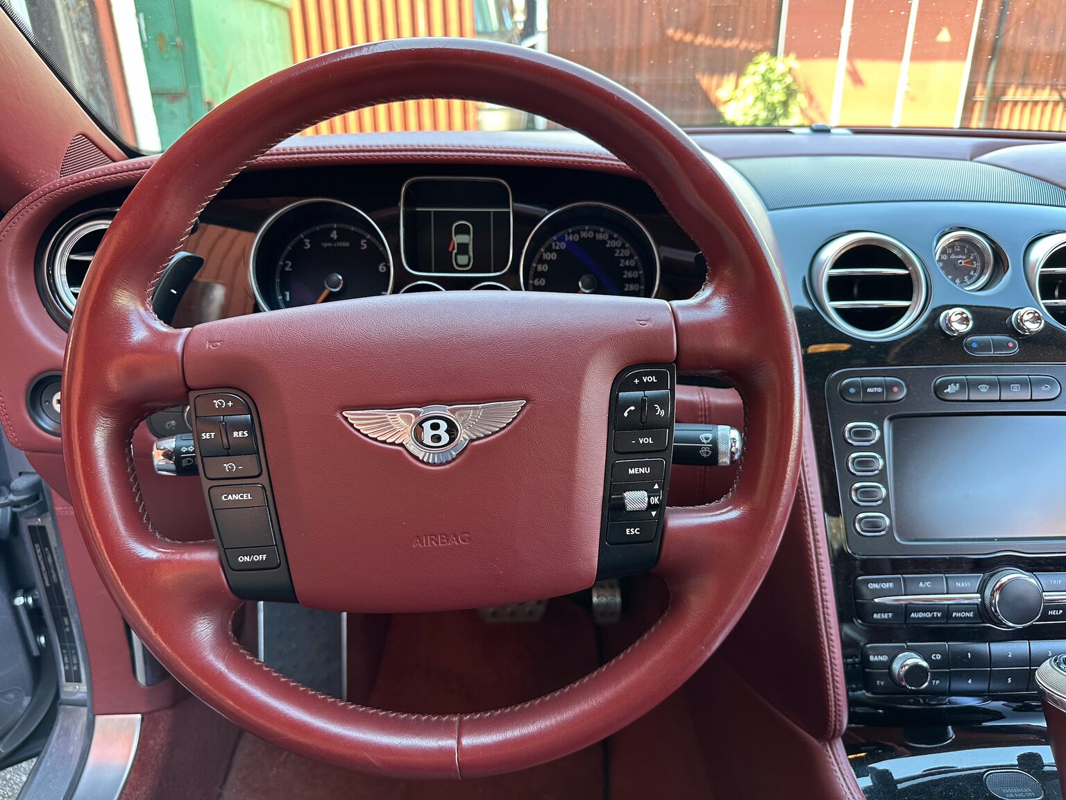 Interiörbild 2005 Bentley Continental GT