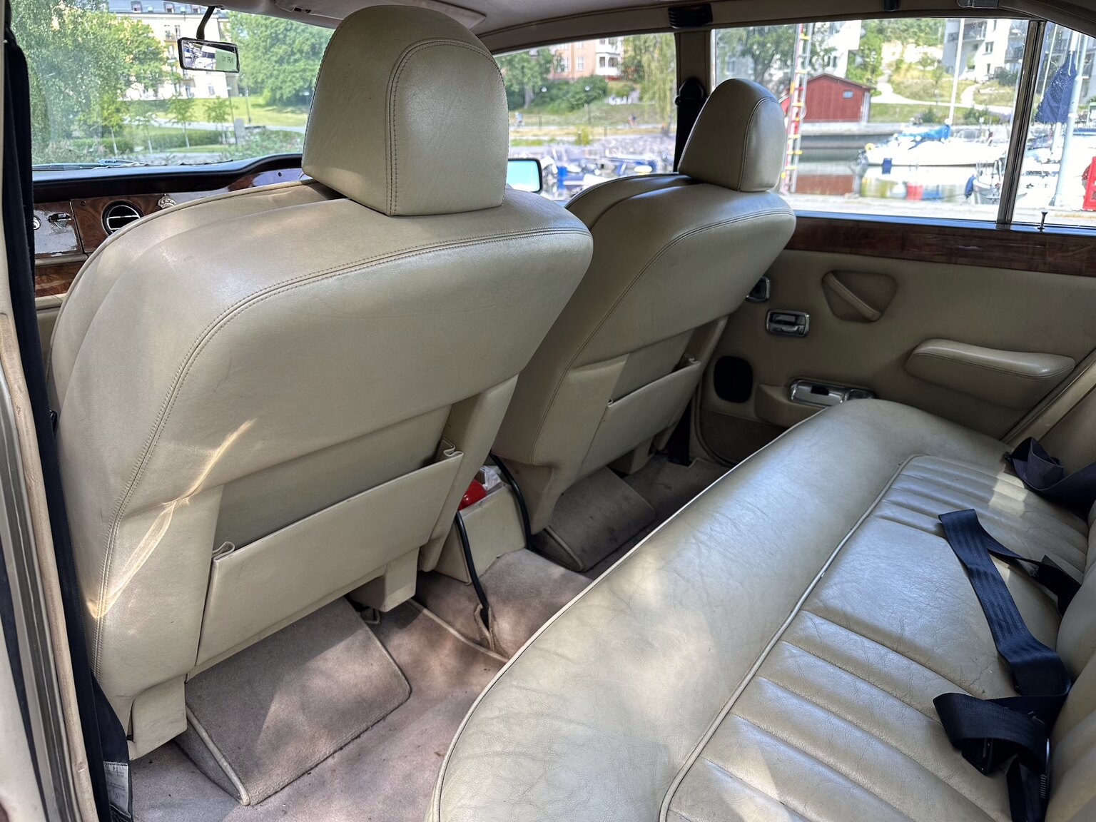 Interior image of 1979 Rolls Royce Silver Shadow