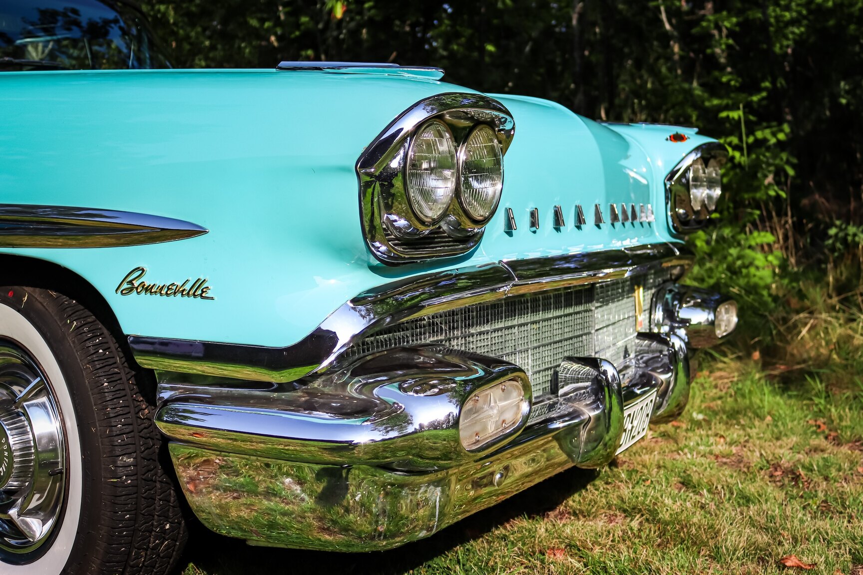 Exterior image of 1958 Pontiac Bonneville