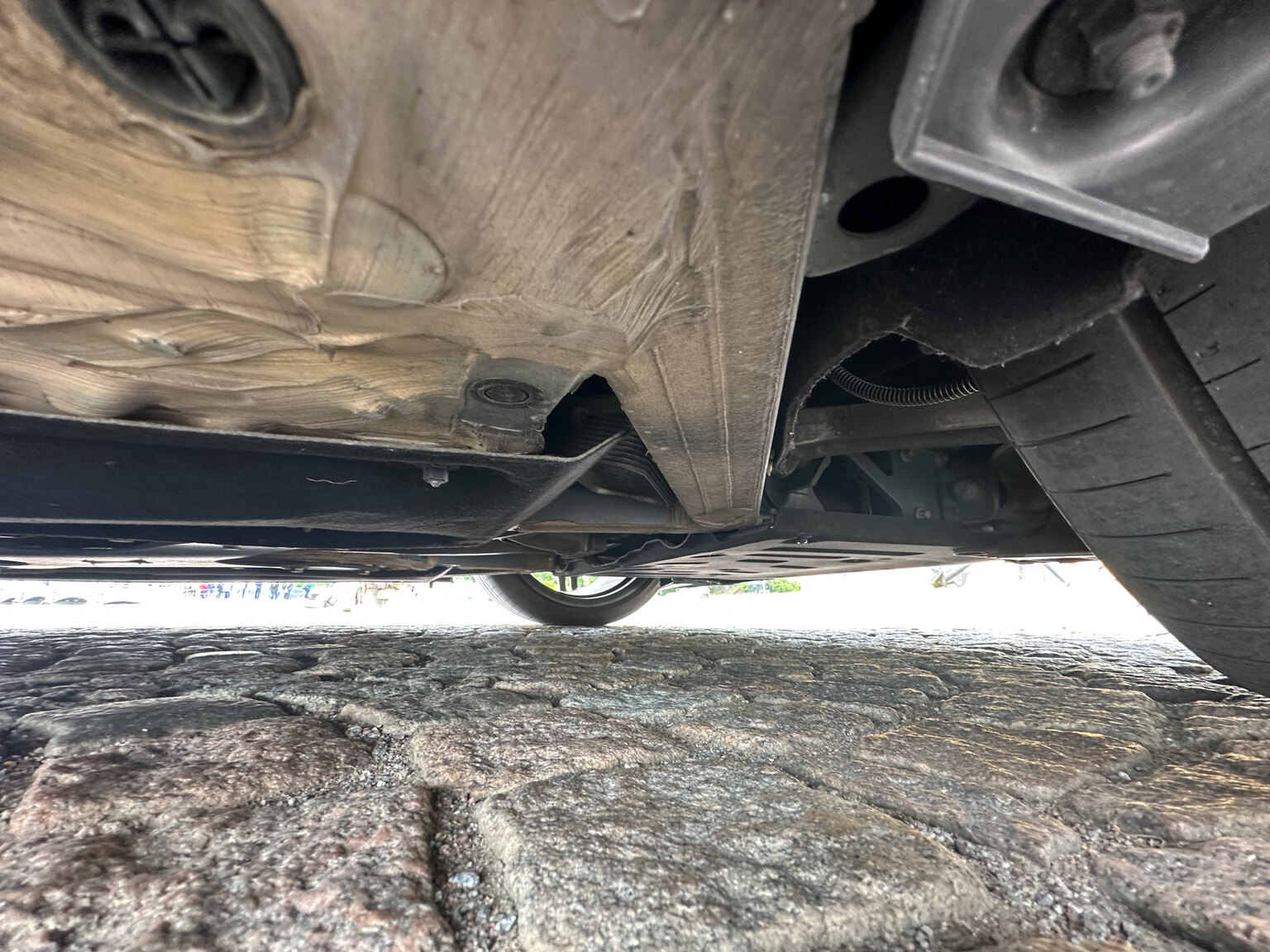 Image of 2018 Mercedes-Benz AMG GT C mechanics