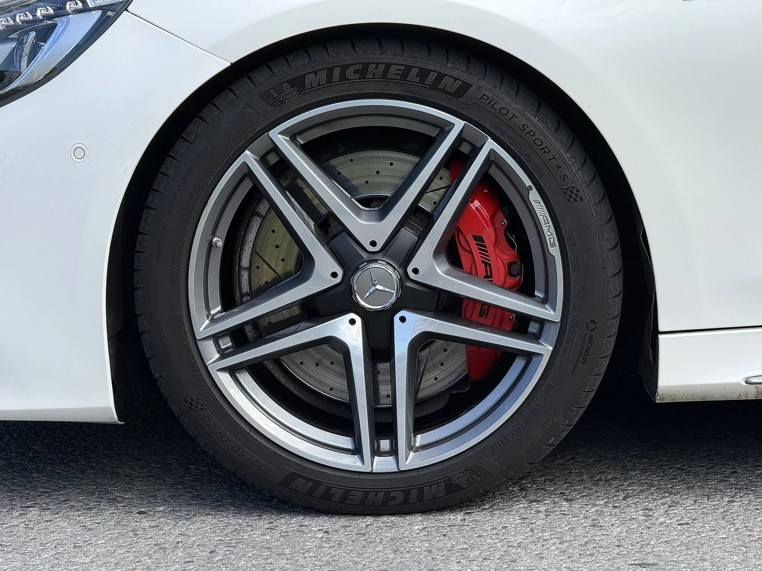 Aussenfoto 2016 Mercedes-Benz S 63 AMG 4MATIC (10)