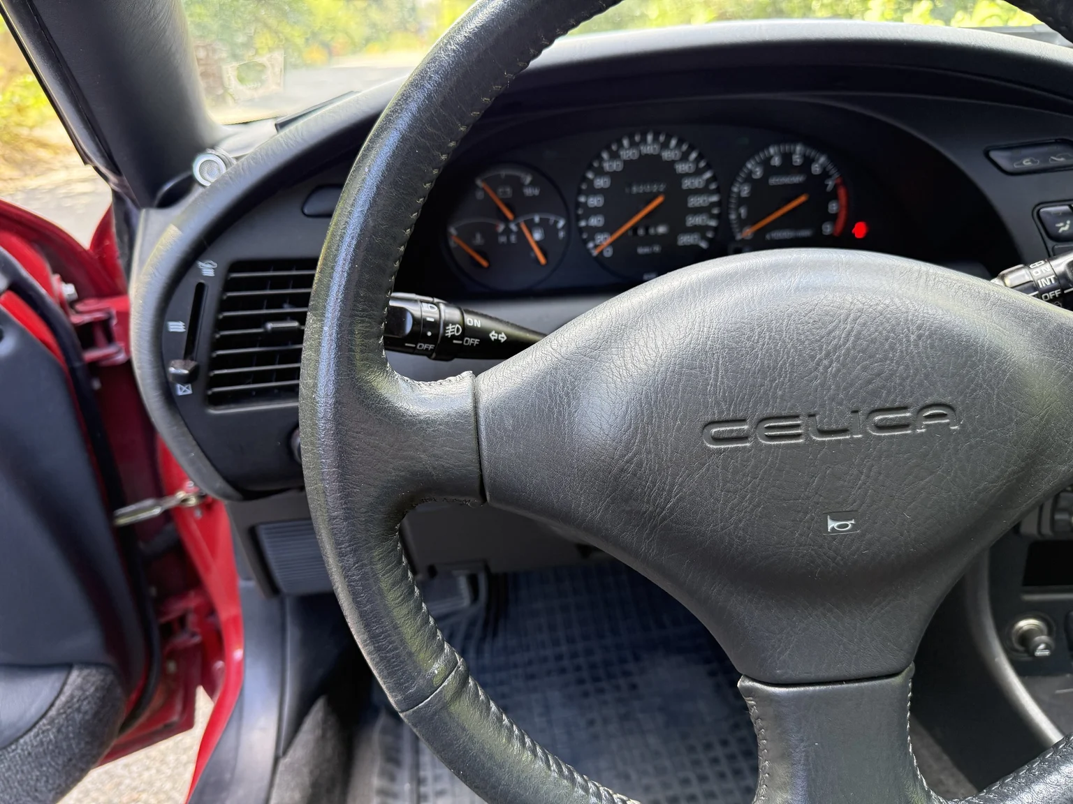 Interior image of 1990 Toyota Celica (15)