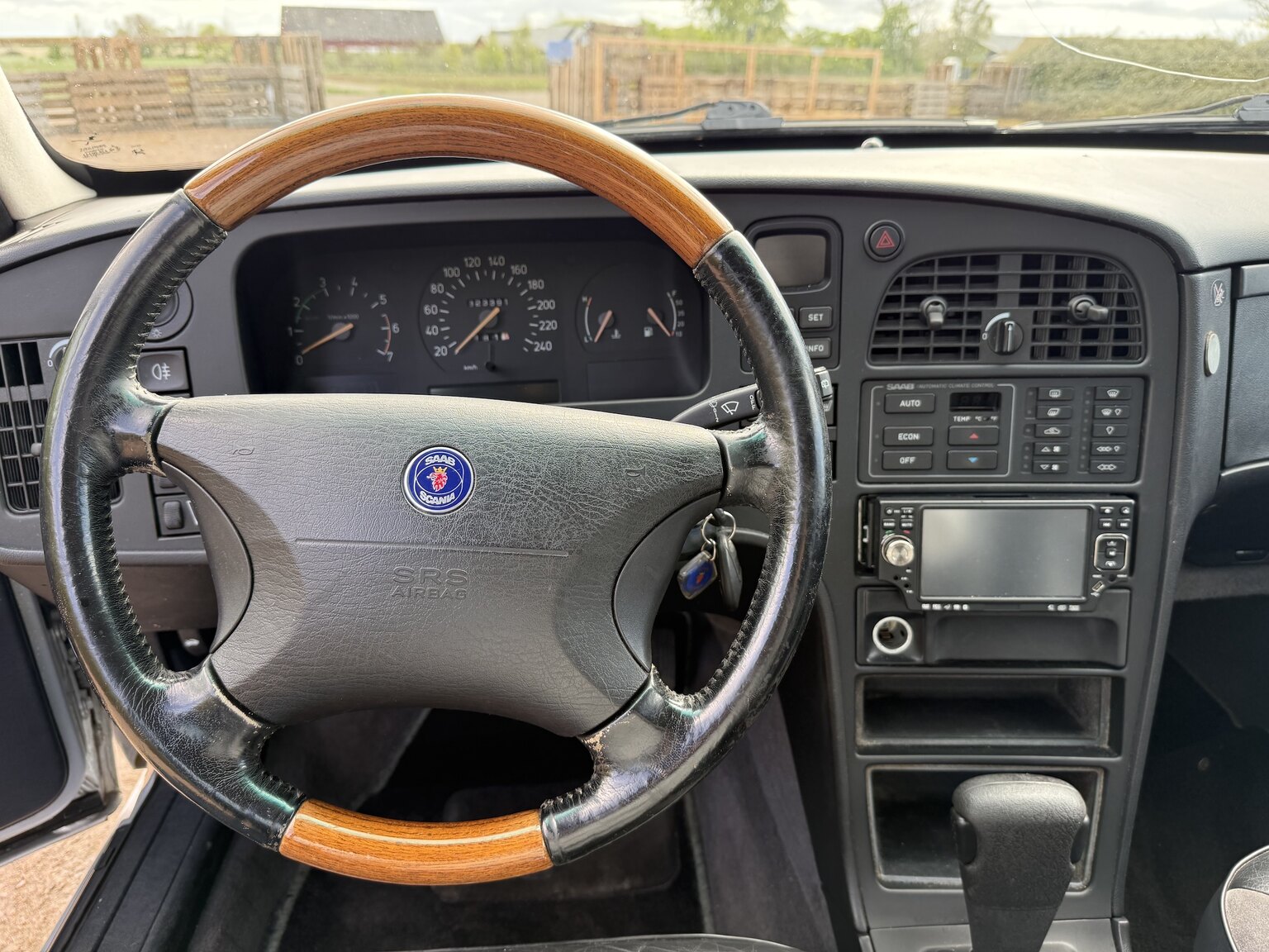 Interior image of 1997 Saab 9000 2.3 CS Turbo A50