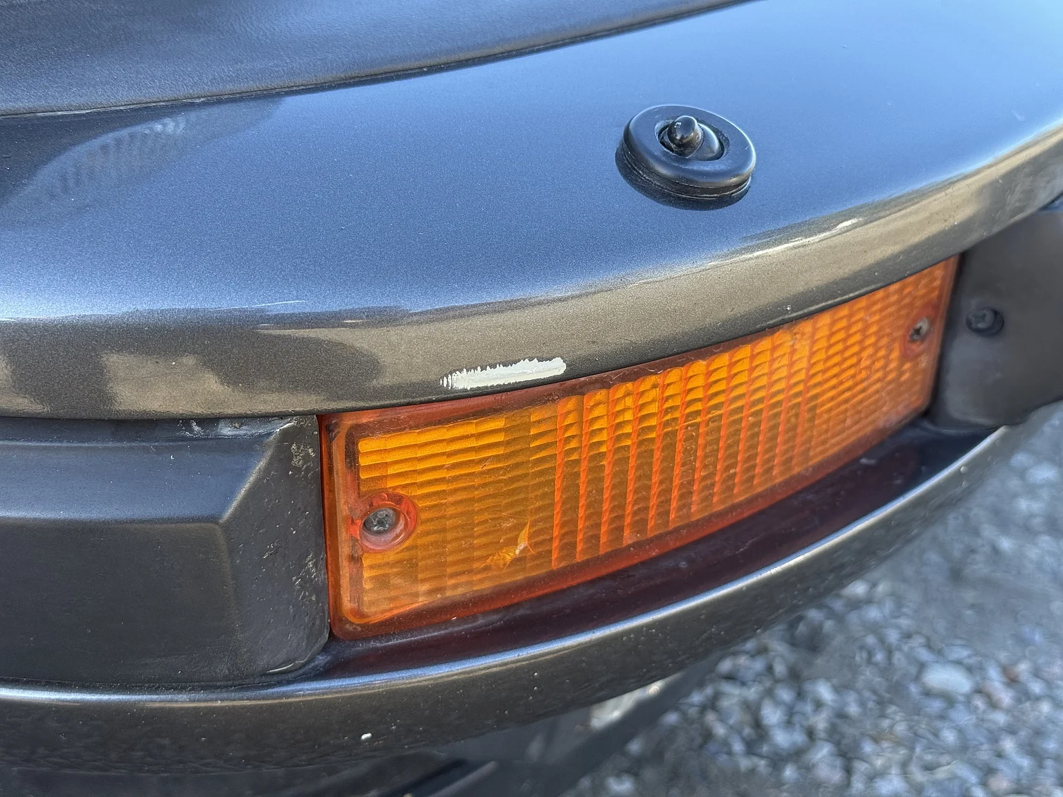 Aussenfoto 1989 Porsche 911 / 930 3.3 Turbo 5-speed (78)