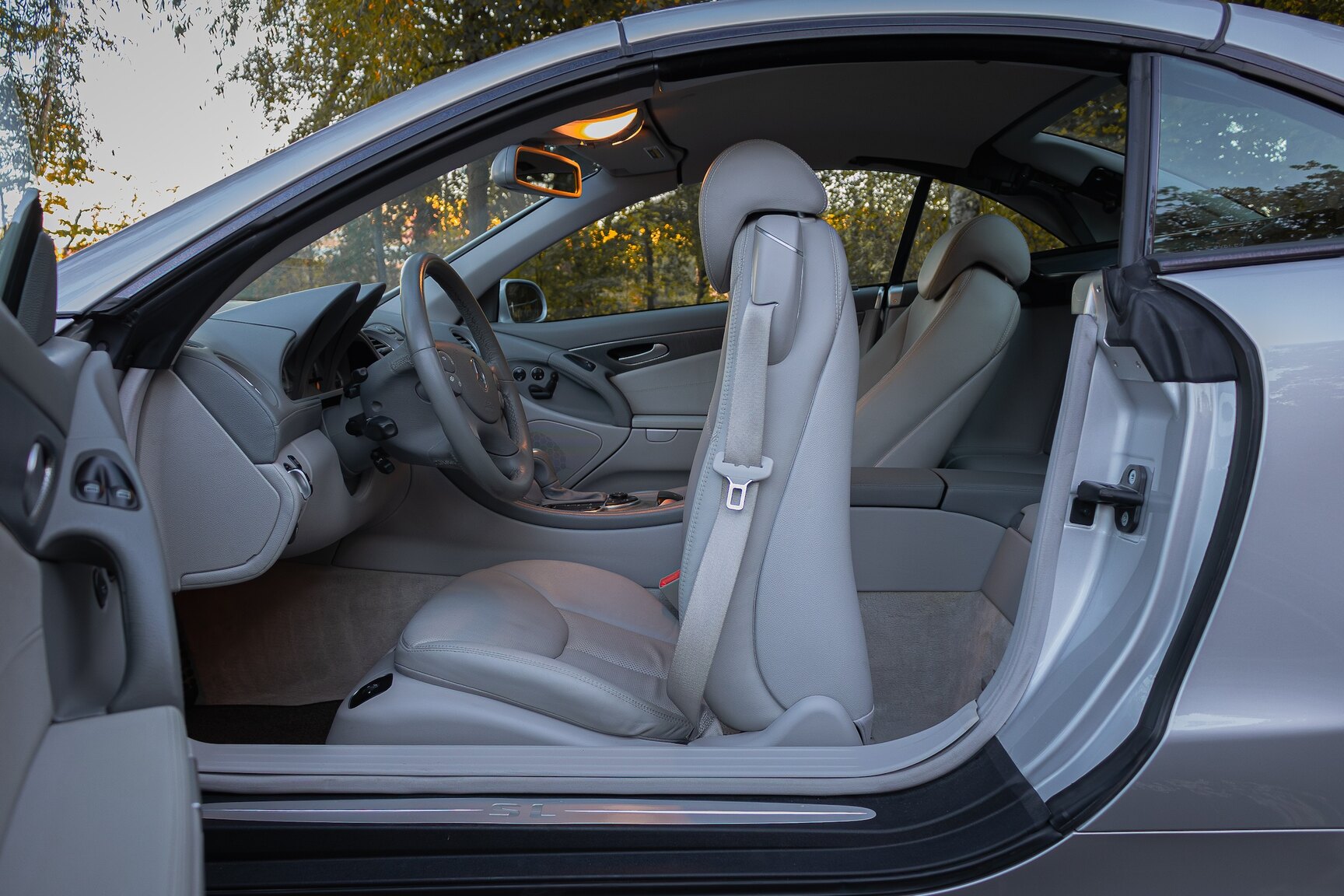 Interiörbild 2002 Mercedes-Benz SL 500