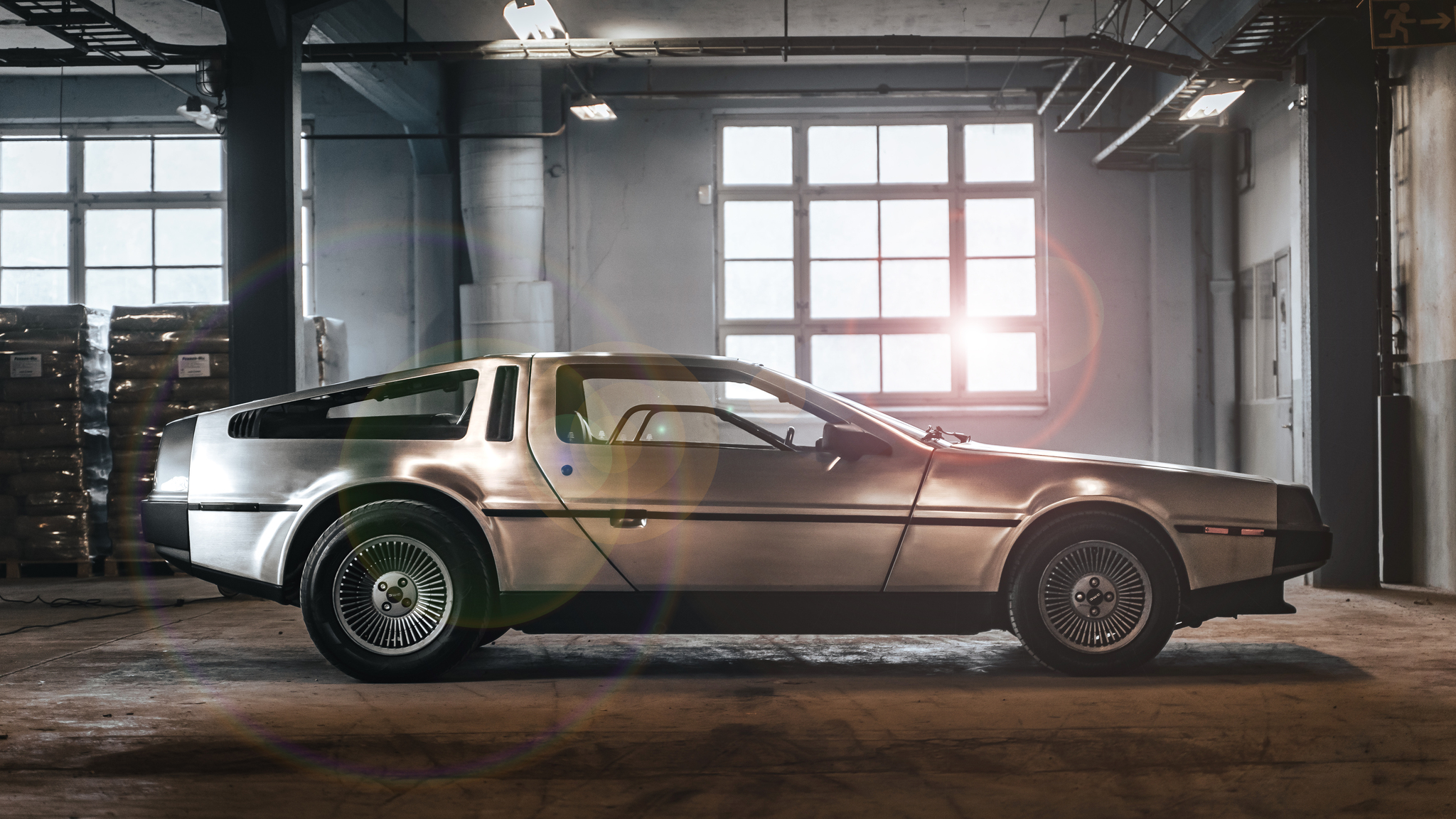 Exteriörbild på 1981 DMC DeLorean 