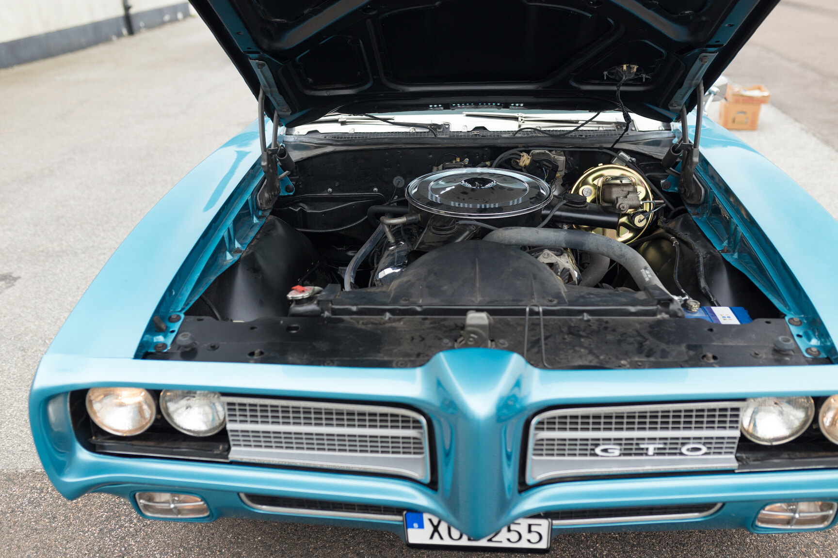 Image of 1969 Pontiac GTO mechanics