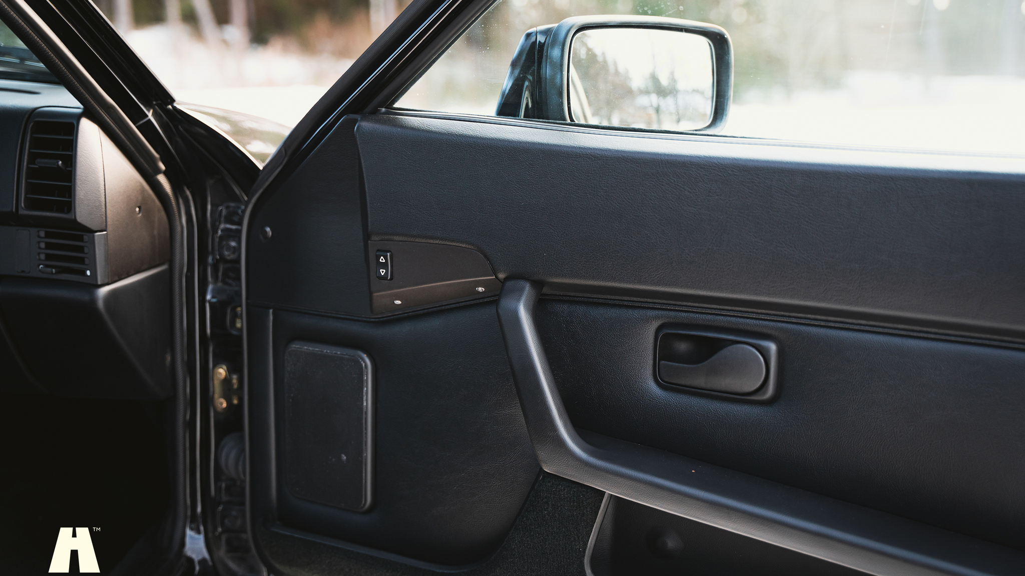 Innenraumfoto von 1990 Porsche 944 S2 (18)