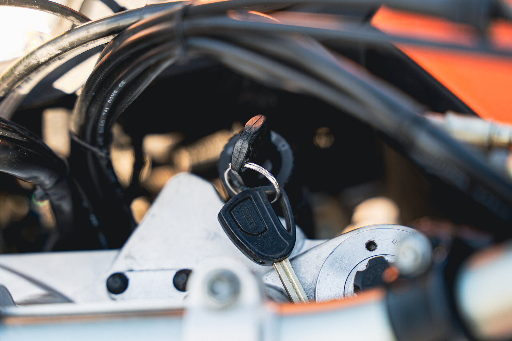 Exteriörbild på 2003 KTM 950 Adventure S (38)