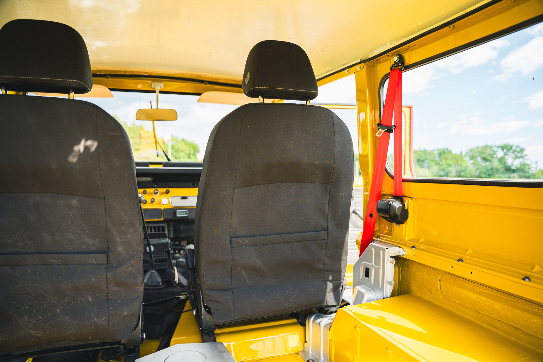 Interior image of 1976 Toyota Land Cruiser BJ40