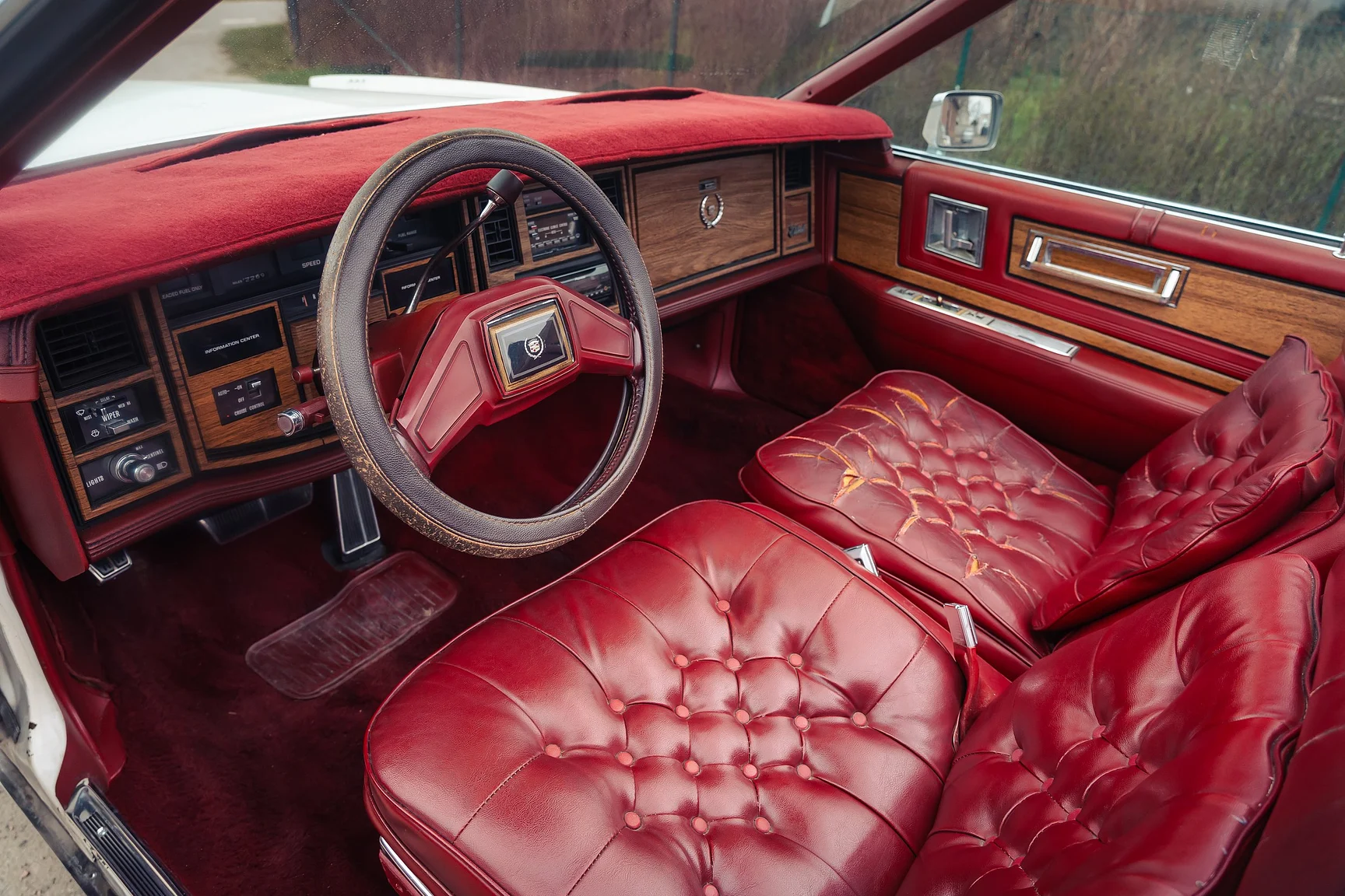 Innenraumfoto von 1984 Cadillac Eldorado Biarritz Convertible (2)
