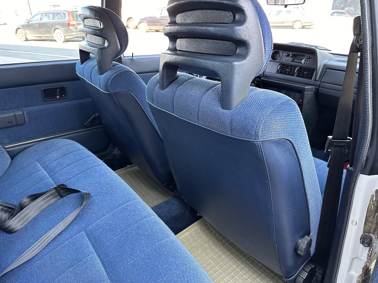 Interior image of 1991 Volvo 240 GLT