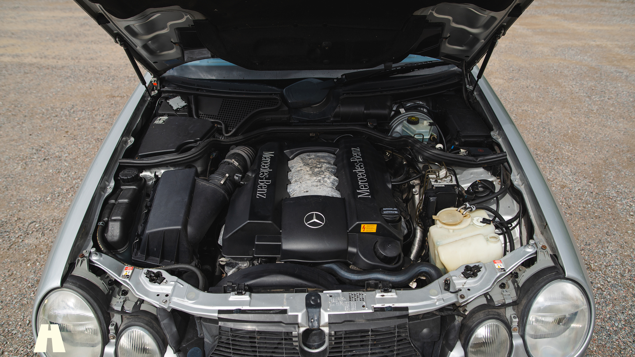 Image of 2000 Mercedes E430 mechanics