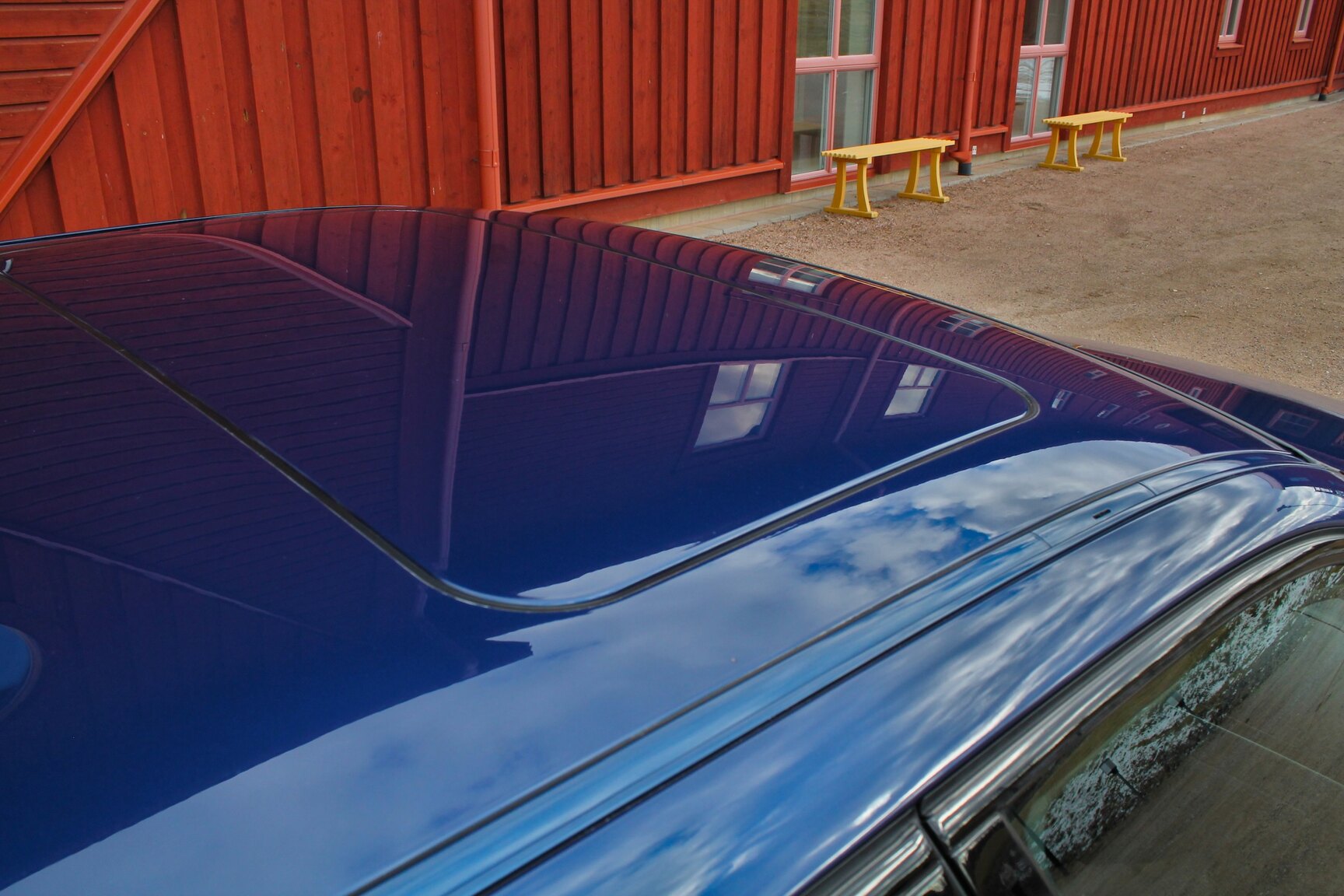 Exteriörbild på 2003 BMW M5
