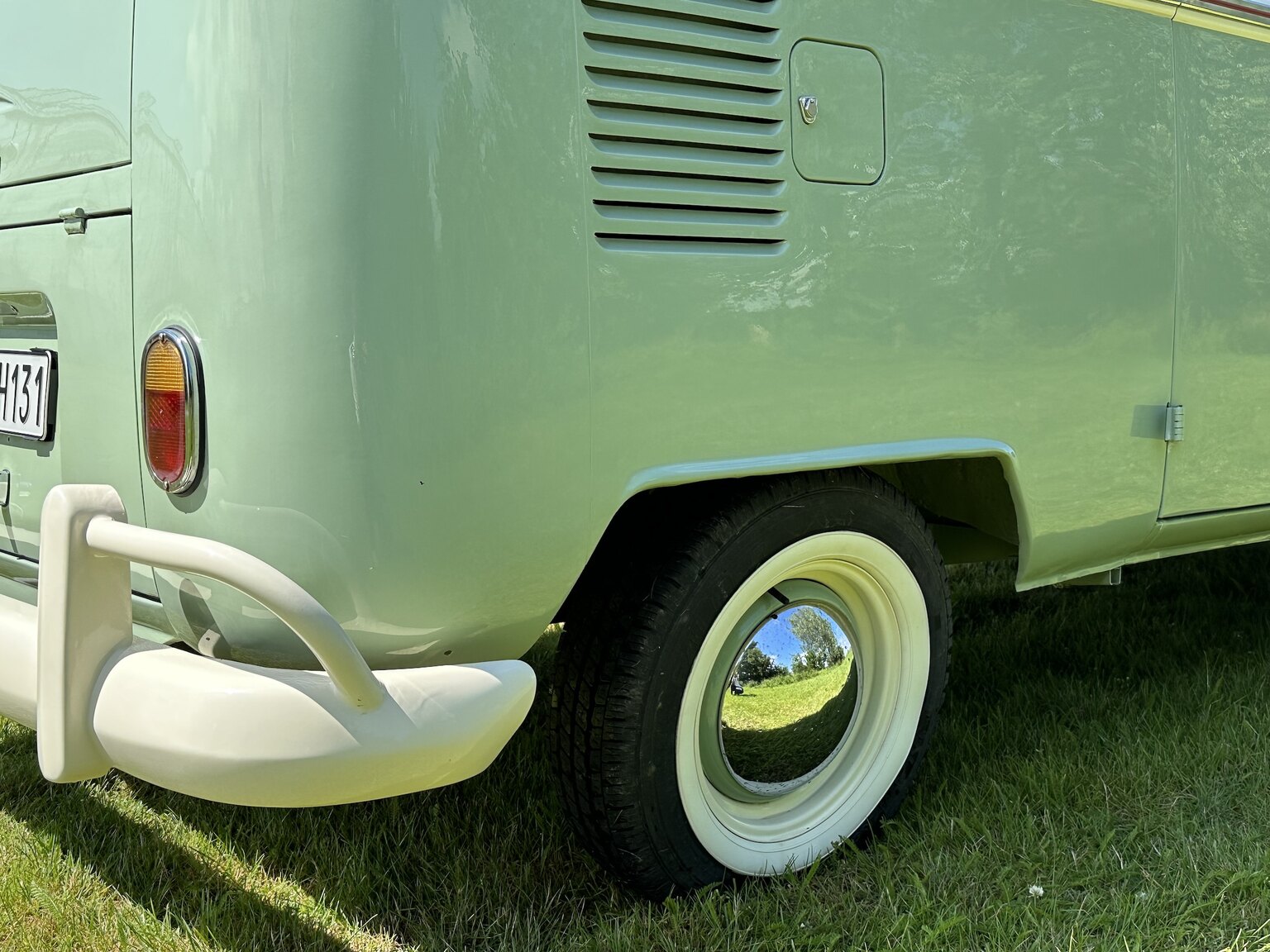 Exterior image of 1969 Volkswagen T1 (72)