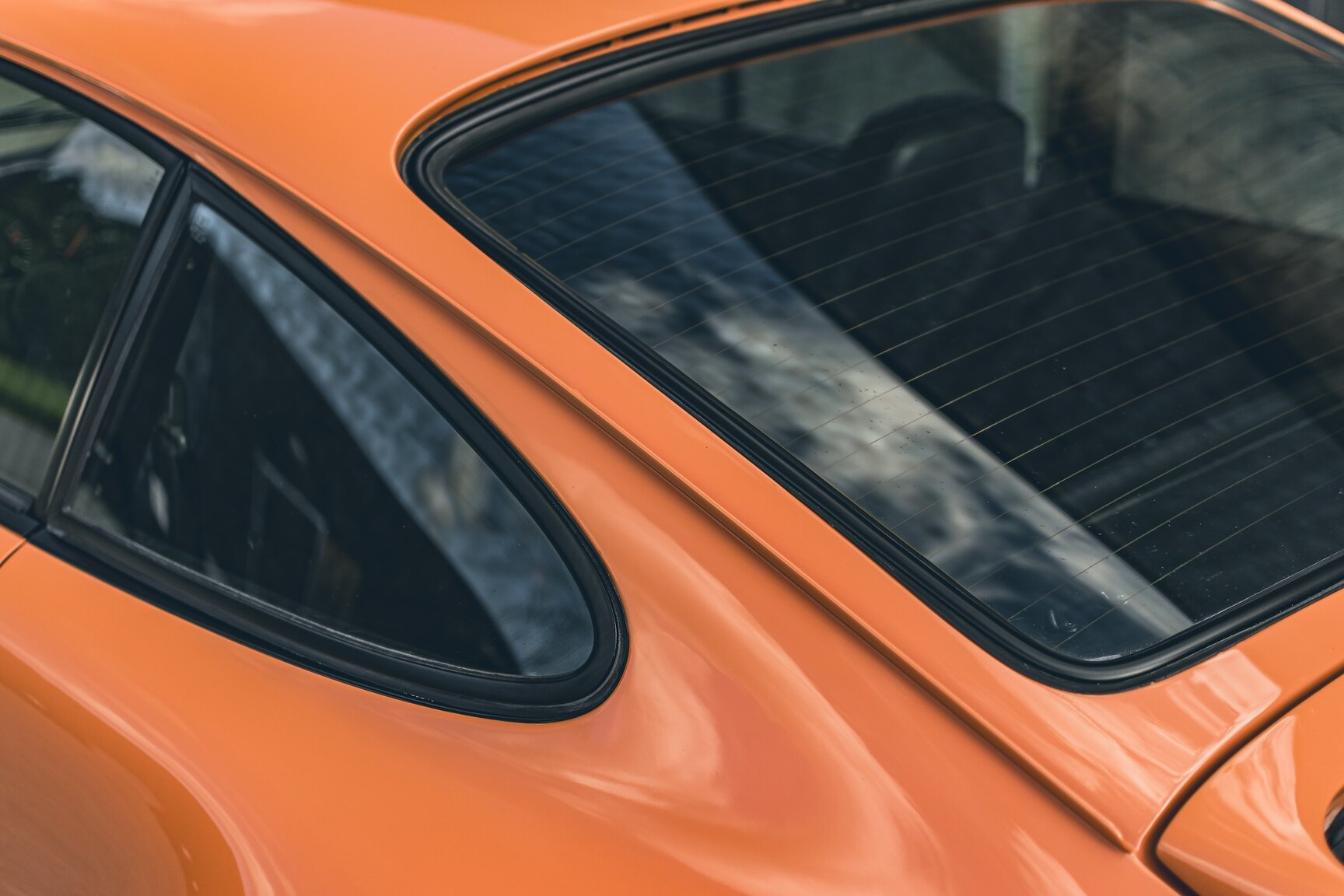 Exterior image of Porsche 911 Carrera (23)